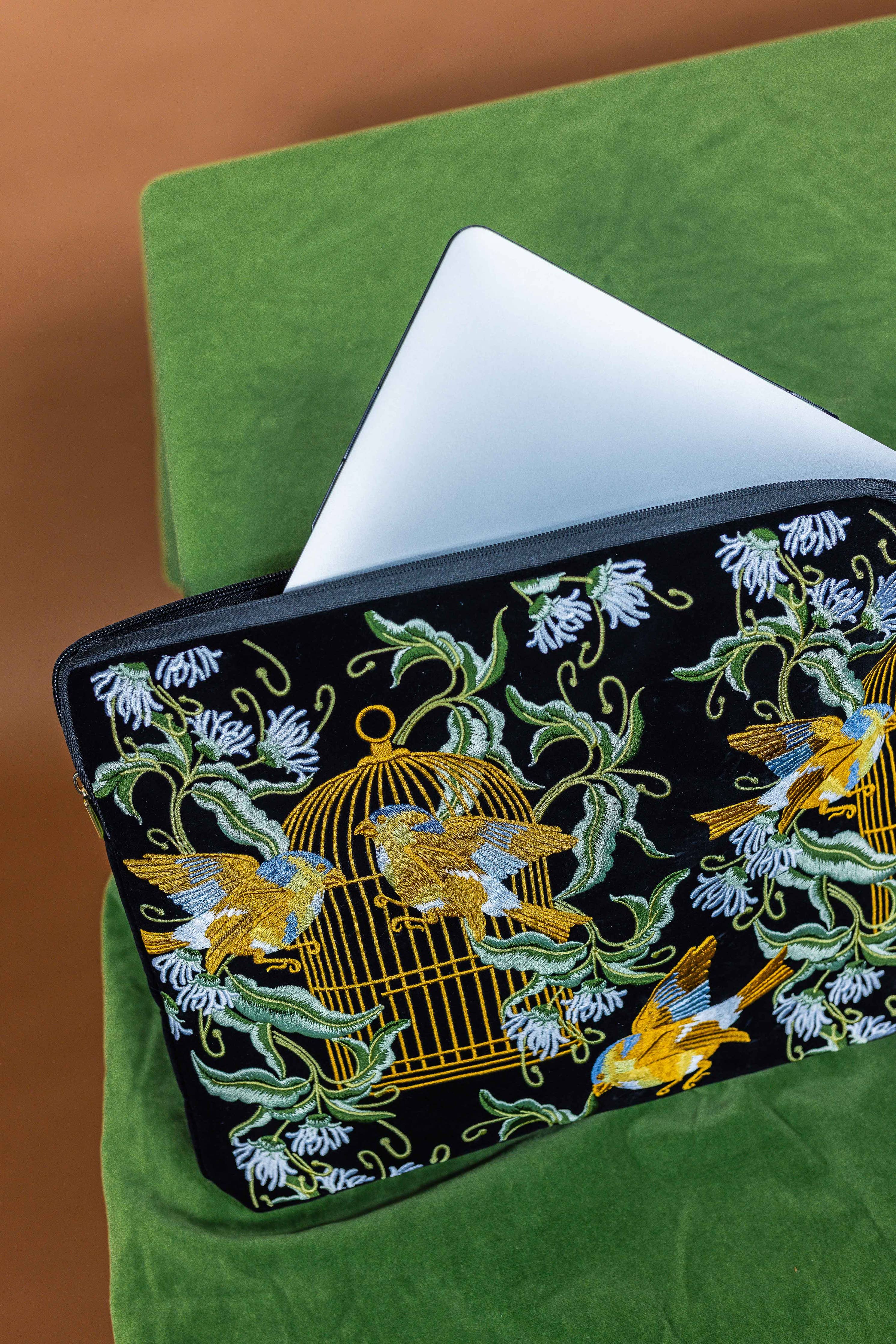 CoraCreaCrafts Bird Embroidered Notebook & Pouch - Image 3