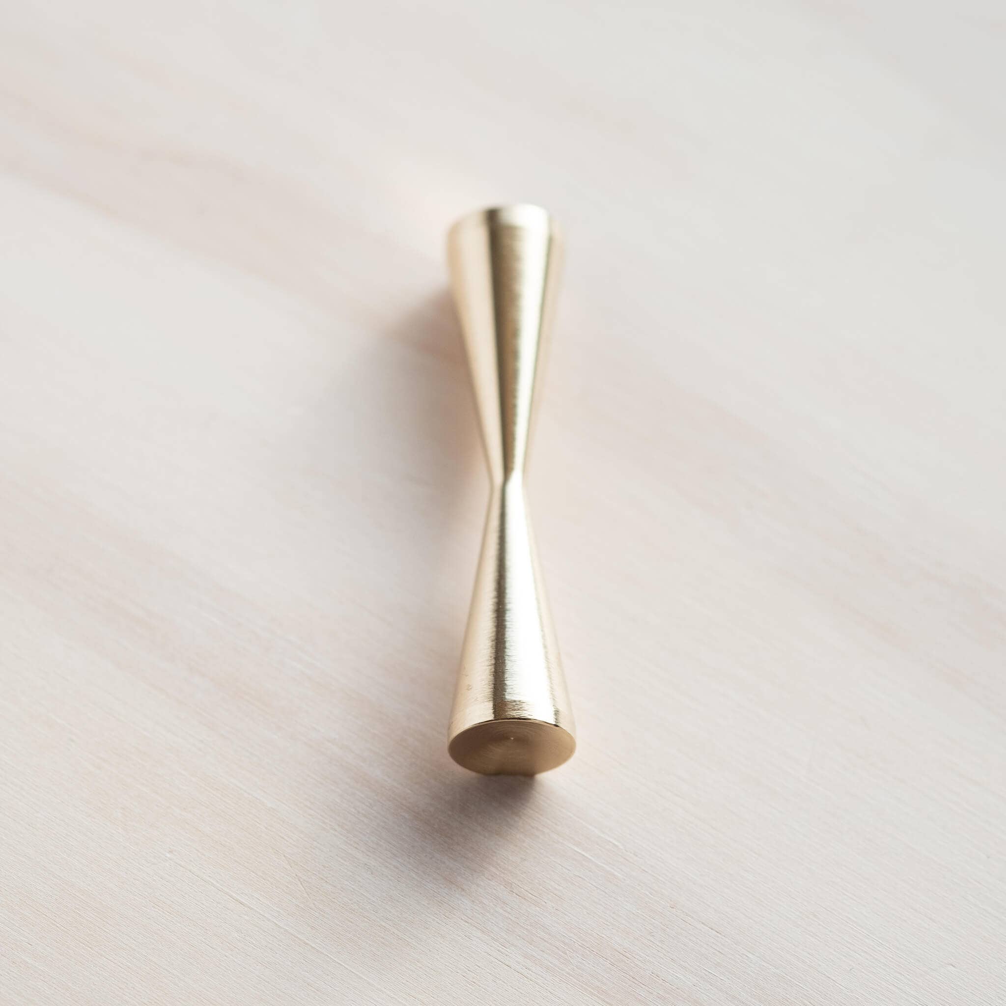 Tom's Studio Butterfly Brass Pen Rest - Image 3