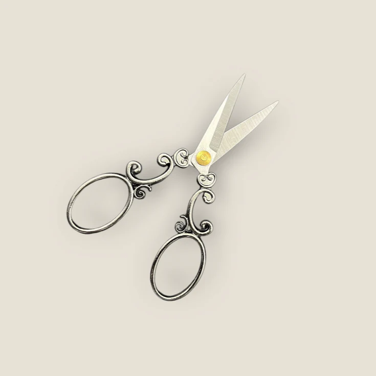 CoraCreaCrafts Arabesque Scissors - Image 3