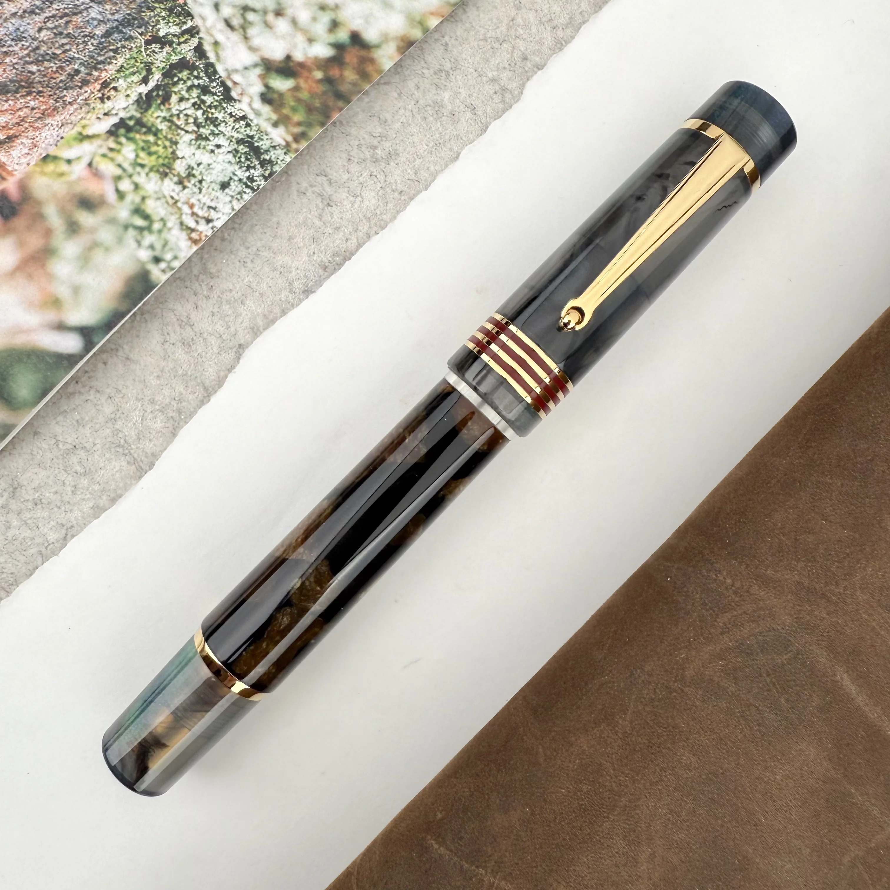 Delta Four Rings Collection Fountain Pen - Dolomiti Winter Stone (Limited Edition) - Image 2