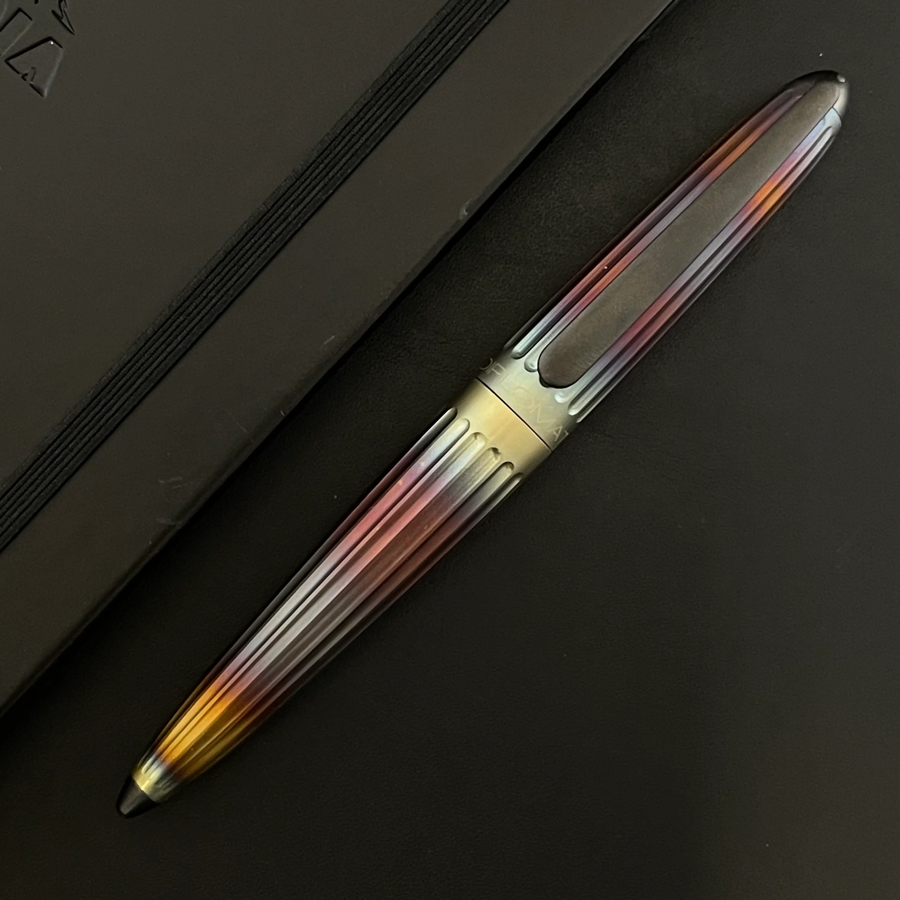 Diplomat Aero Fountain Pen - Flame - Image 2