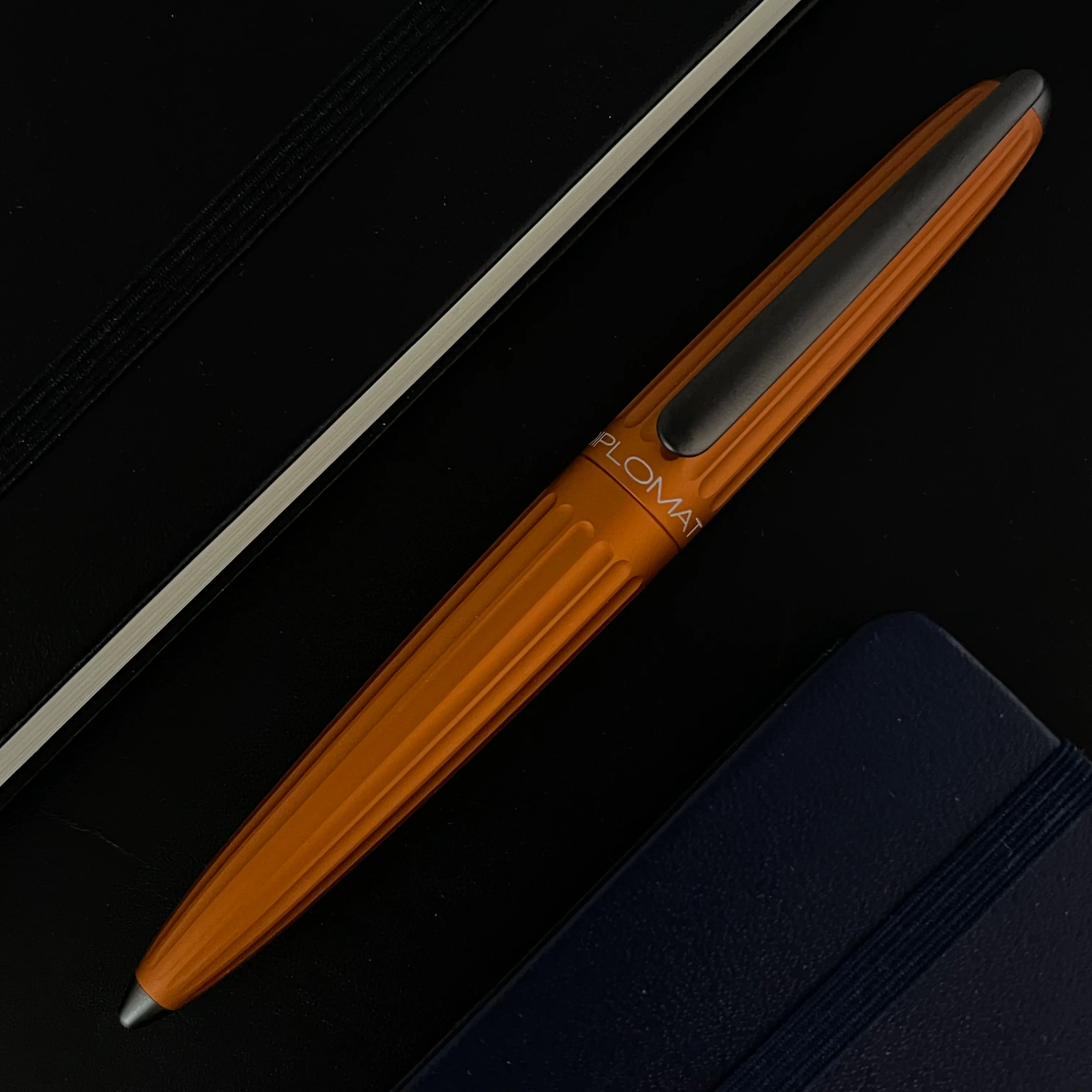 Diplomat Aero Fountain Pen - Orange - Image 2