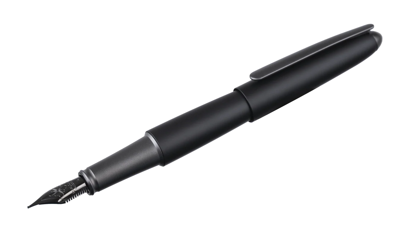 Diplomat Aero Fountain Pen - Pure Black - Image 4