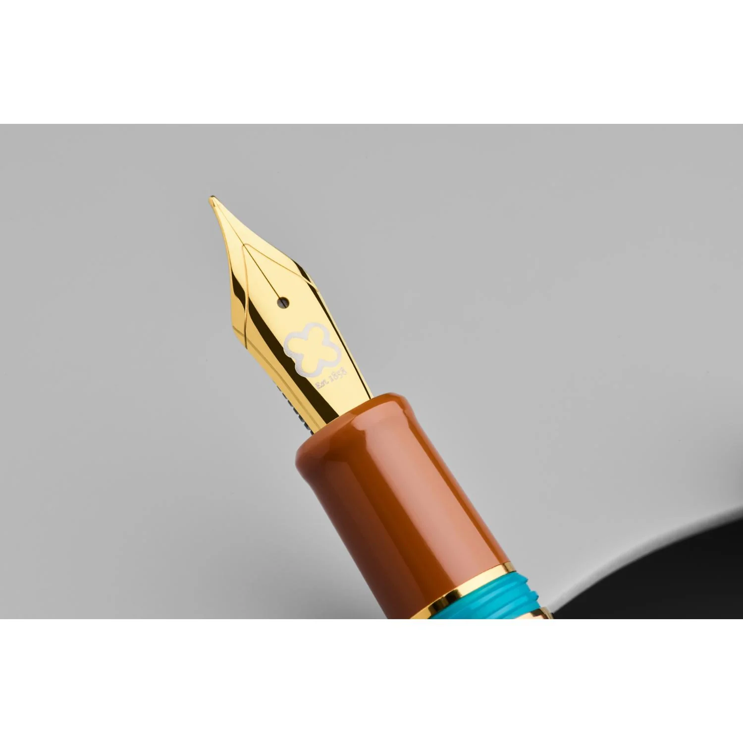 Esterbrook Estie Push Button Fountain Pen - Incredible Rock - Image 6