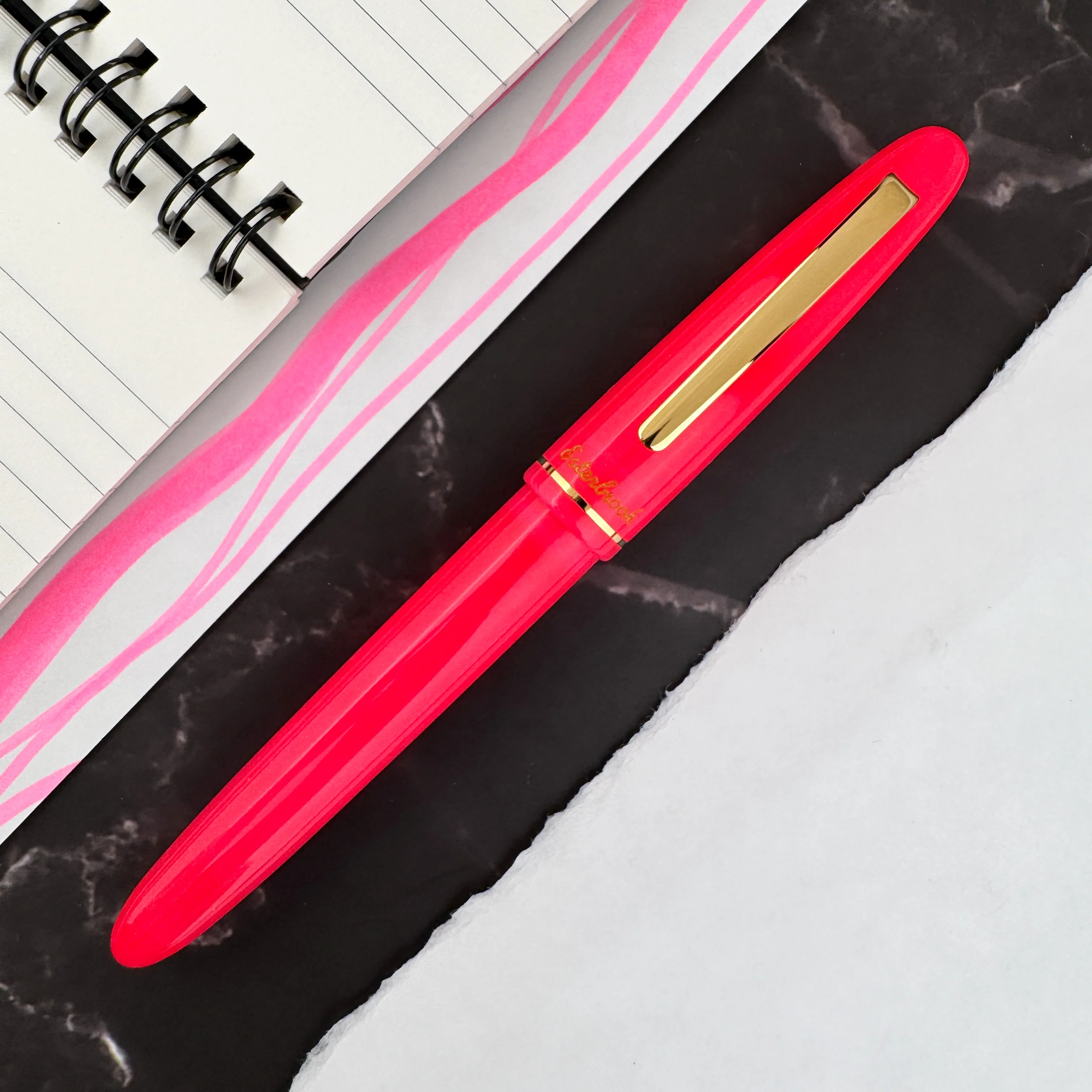 Esterbrook Funky Town Estie Fountain Pen - Pink - Image 2