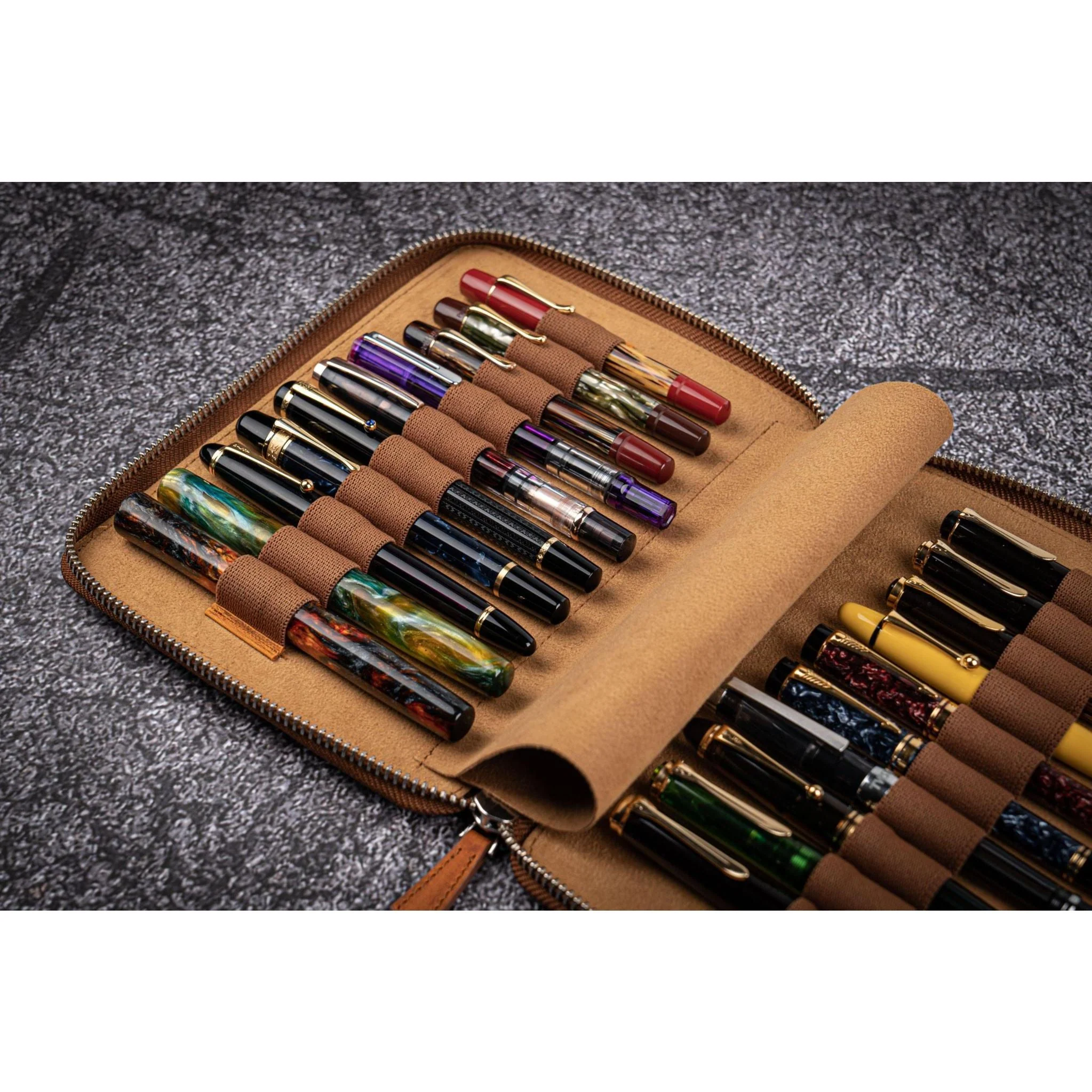 Galen Leather 20 Pen Zipper Case - Image 7