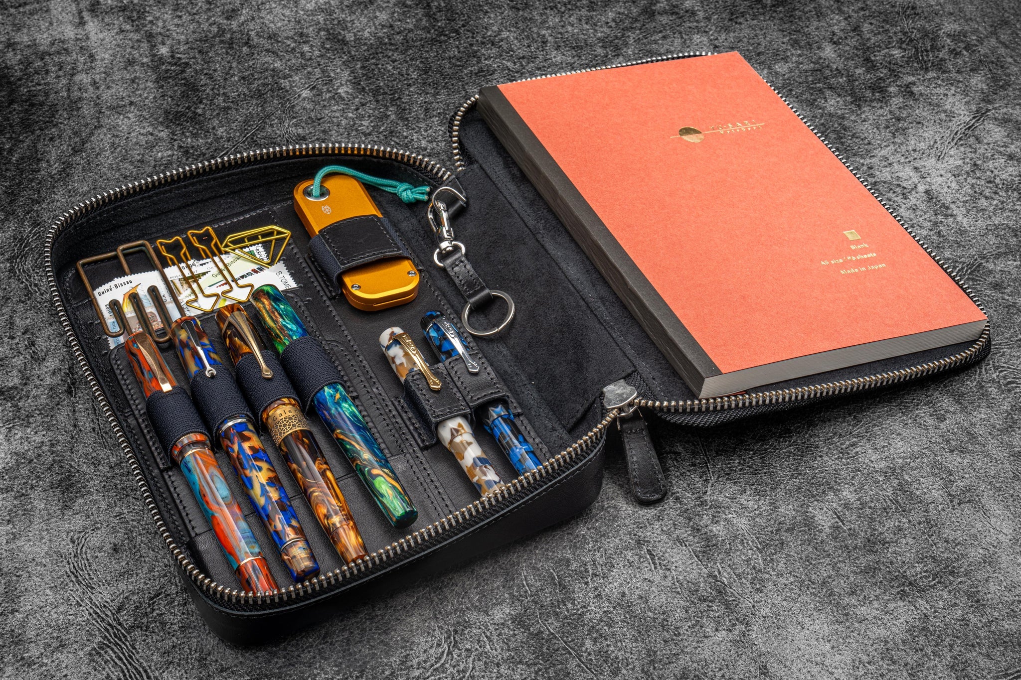 Galen Leather Expansi-Folio Leather Wide A5 Zip Folio - Image 3