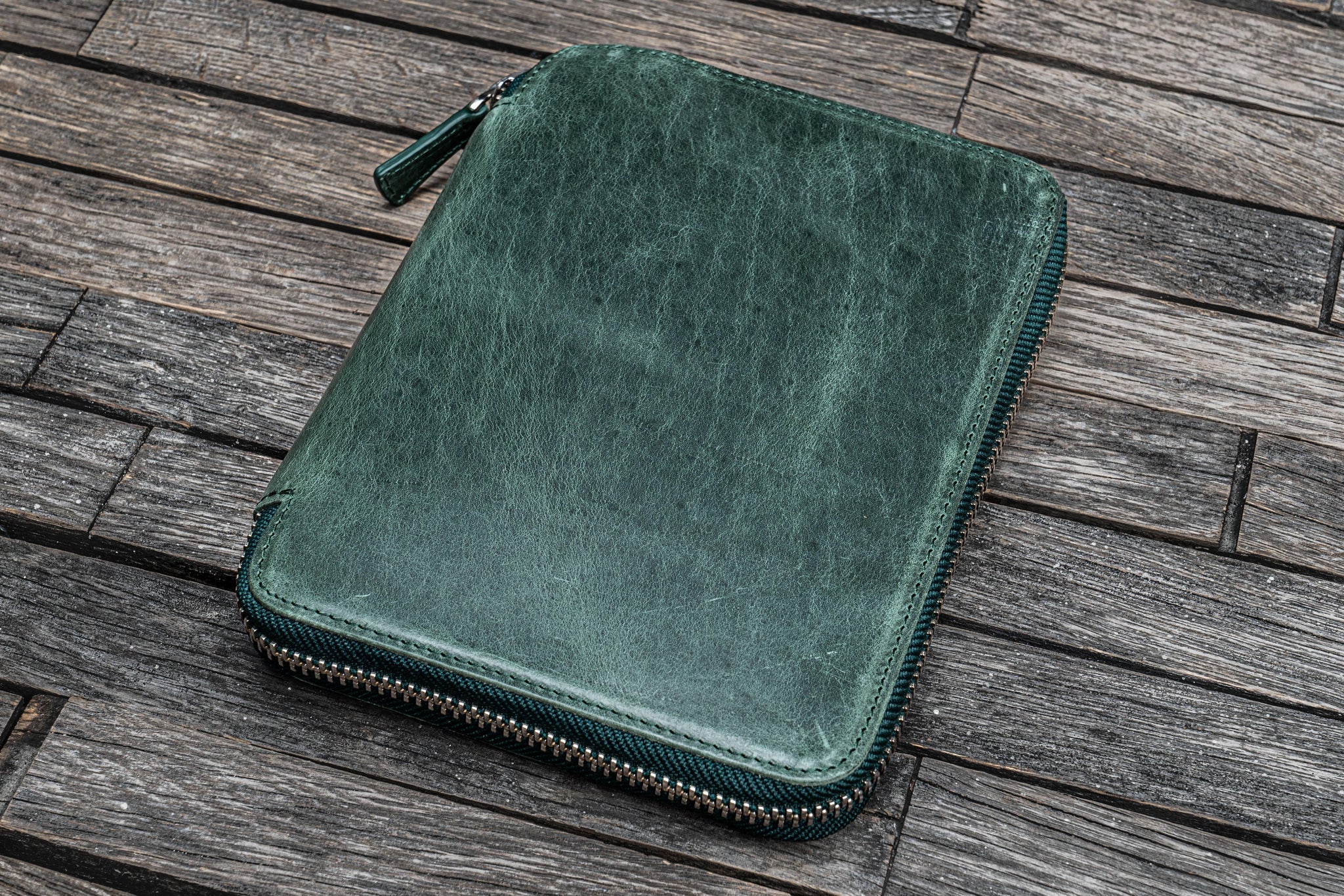 Galen Leather Zipped B6 Notebook Folio - Image 10