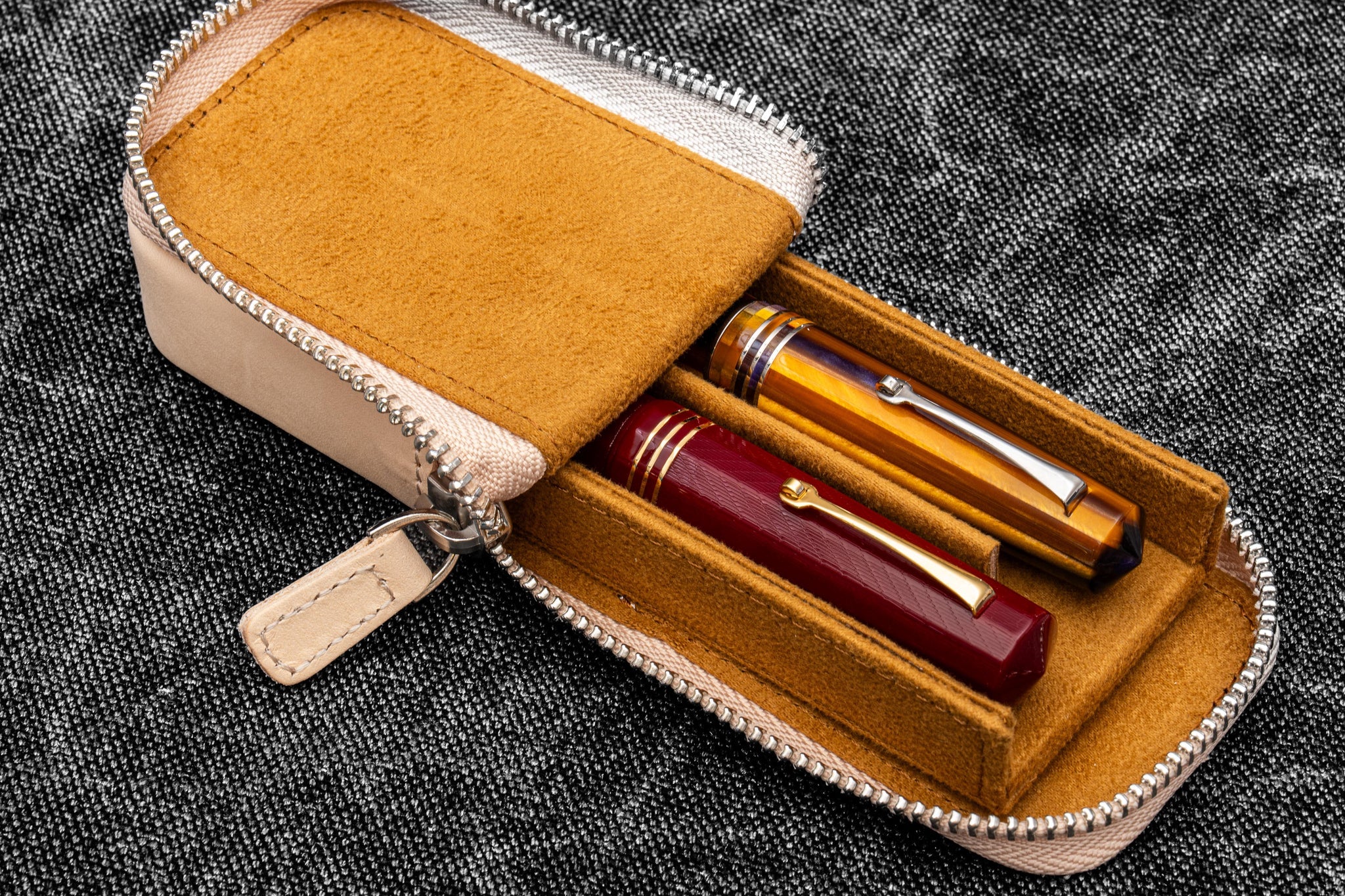 Galen Leather Zippered Magnum Opus 2 Slot Pen Case - Image 21