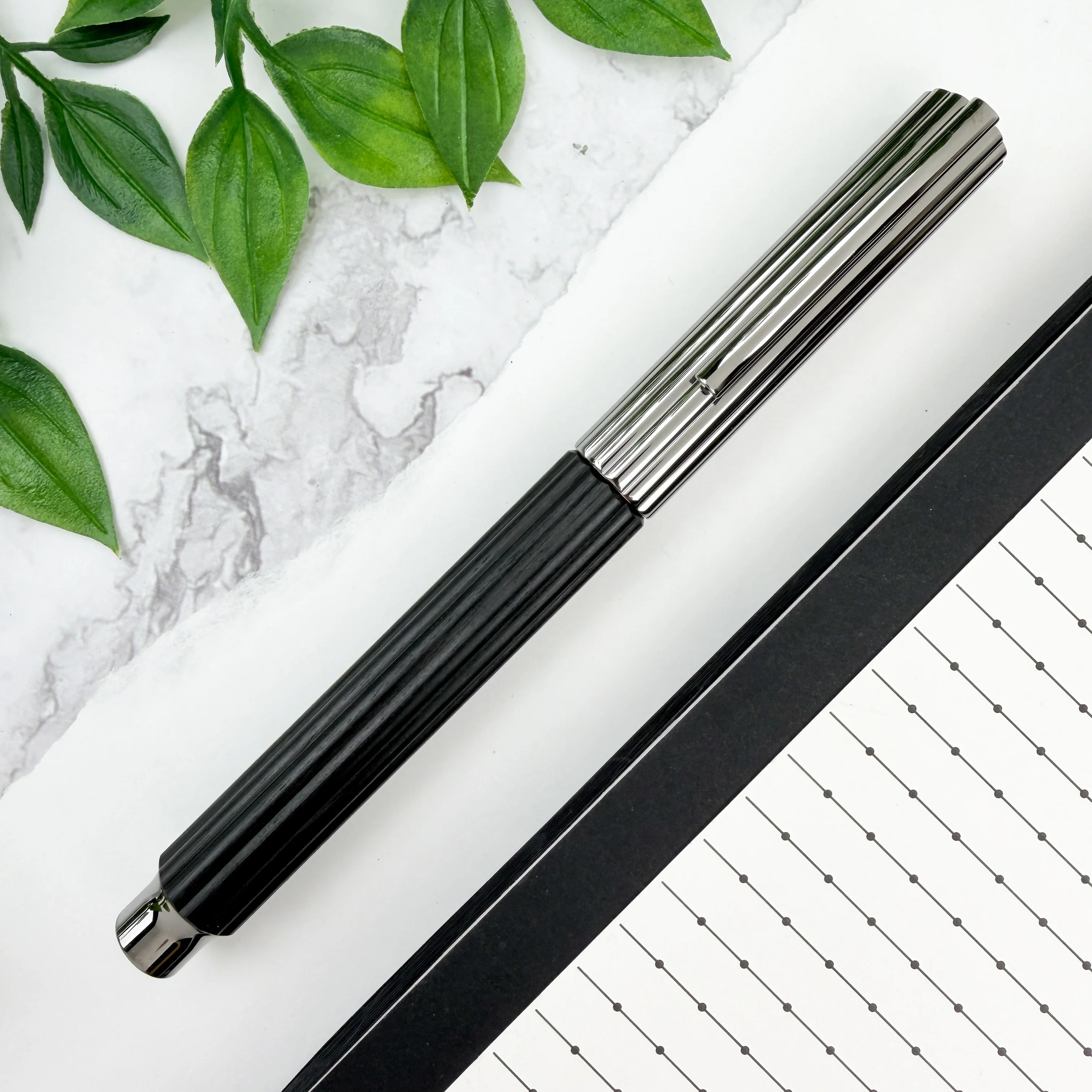 Graf von Faber-Castell Bloom Fountain Pen - Ebony - Image 2