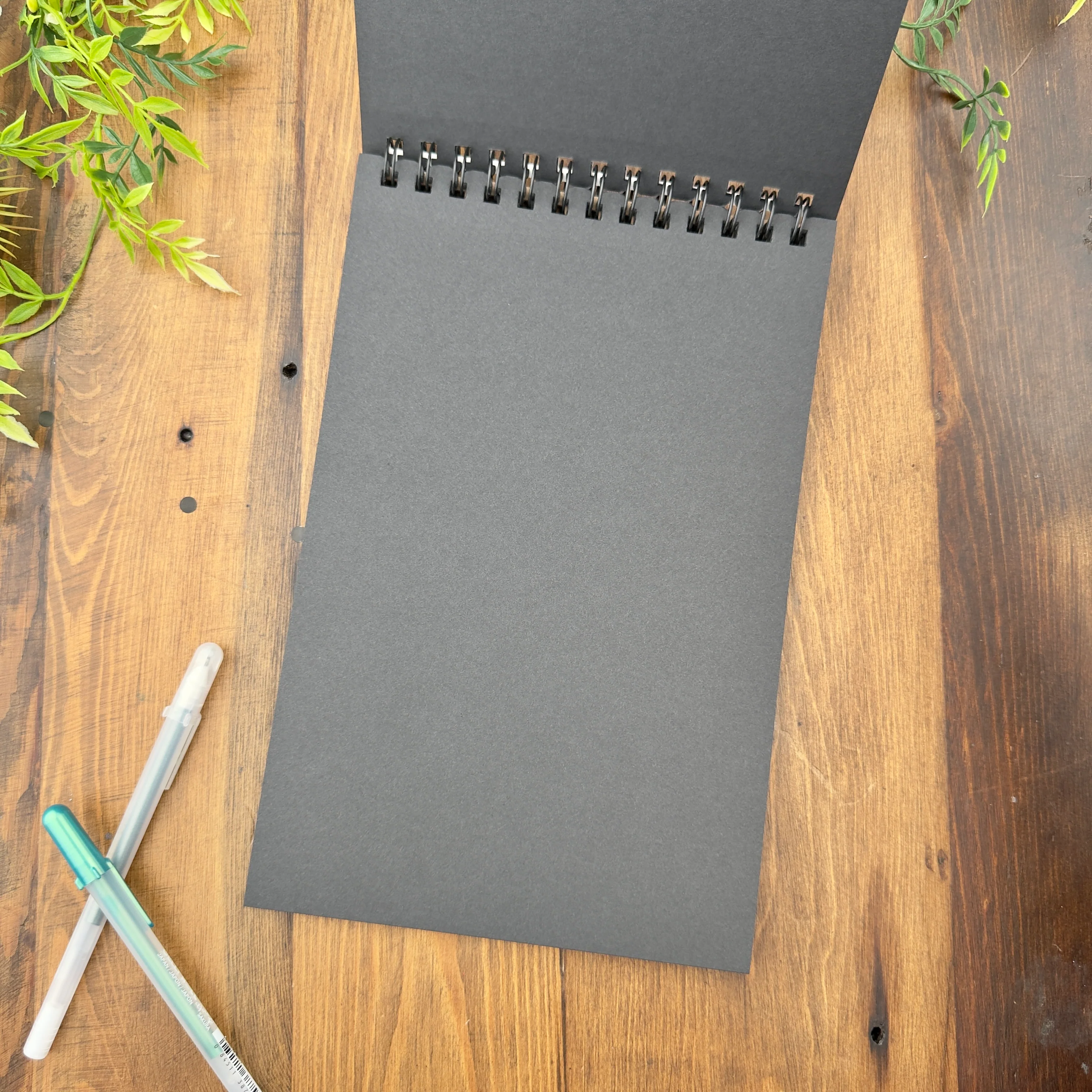 KOH-I-NOOR In & Out Black Drawing Pad (7x10 Inches) - Image 2