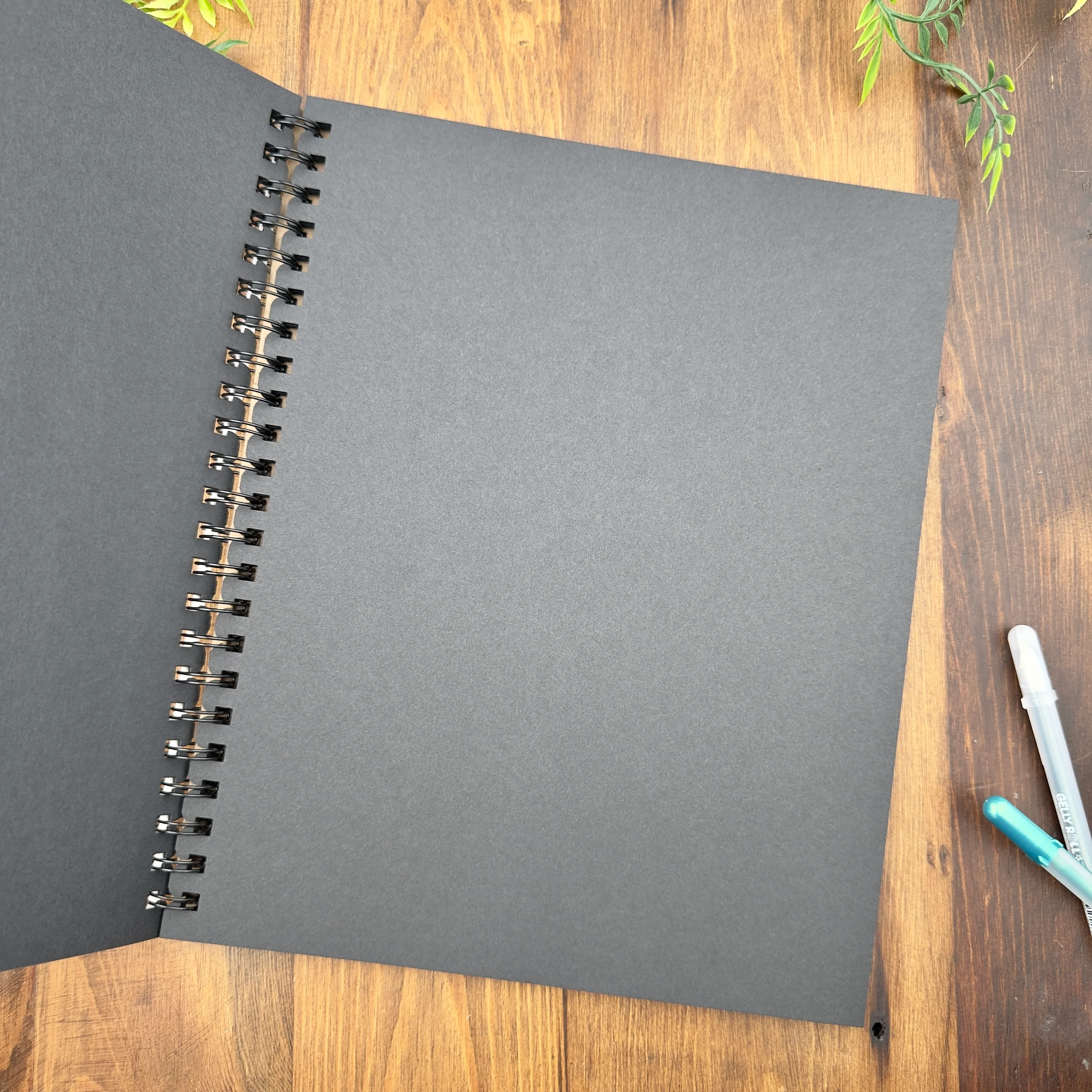 KOH-I-NOOR In & Out Black Drawing Pad (9x12 Inches) - Image 2