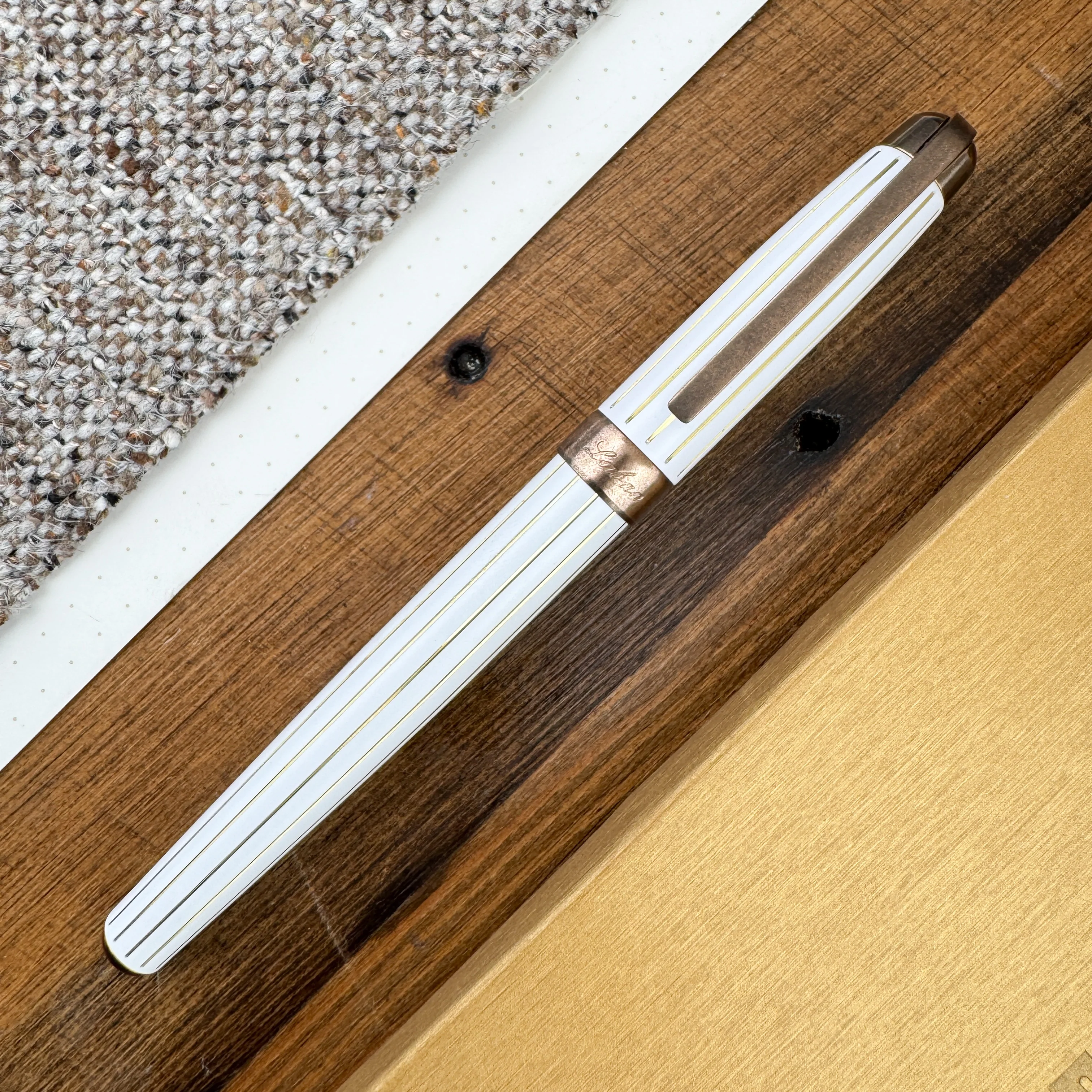 Laban Antique II Fountain Pen - White - Image 2