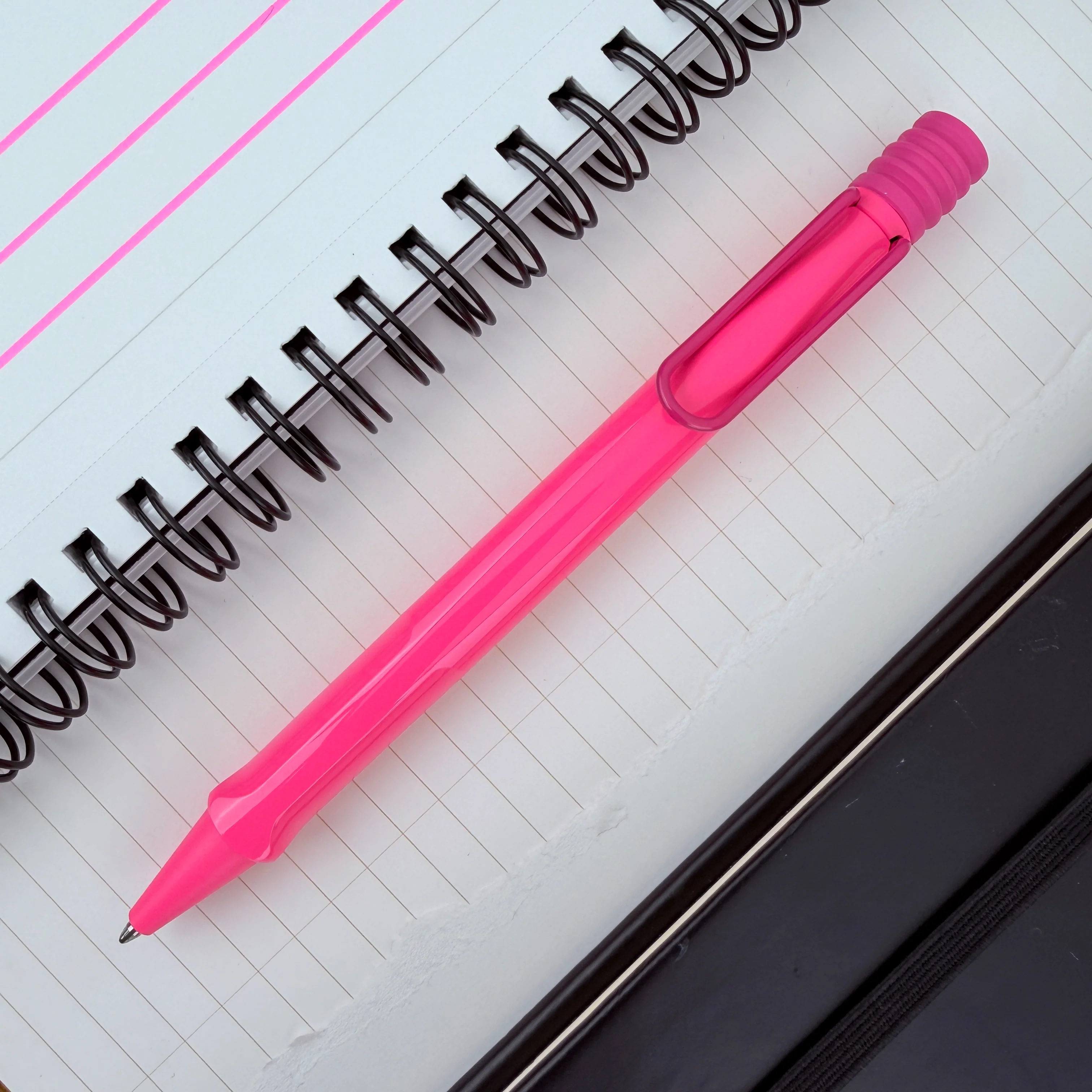 Lamy Safari Ballpoint Pen - Neon Pink (Special Edition)