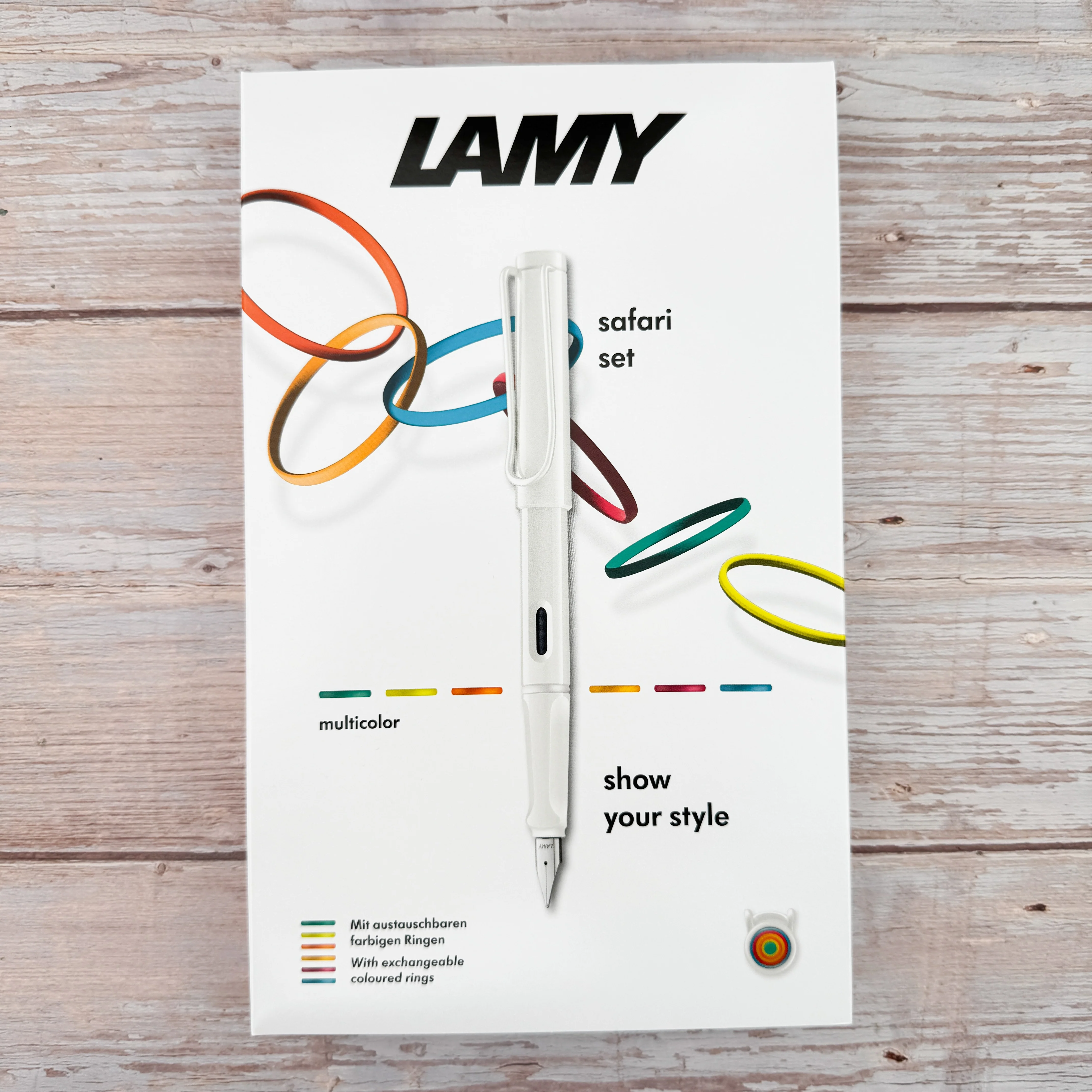 Lamy Safari Multi Ring Fountain Pen - White - Image 4