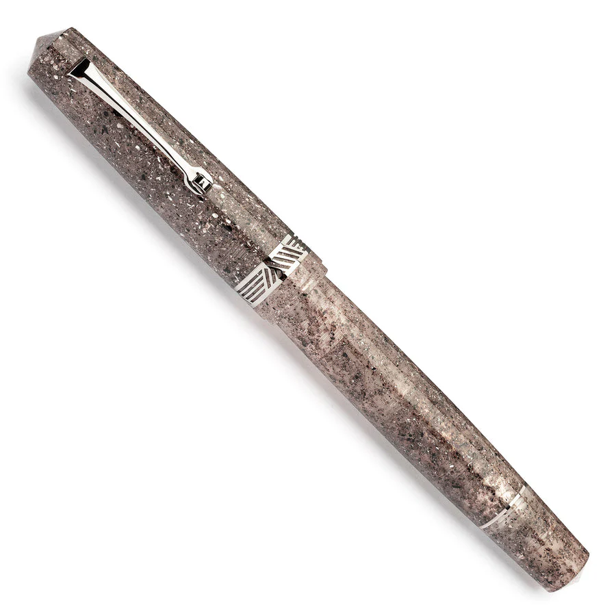 Leonardo Momento Magico Fountain Pen - Sea Sand w/ Silver - Image 4