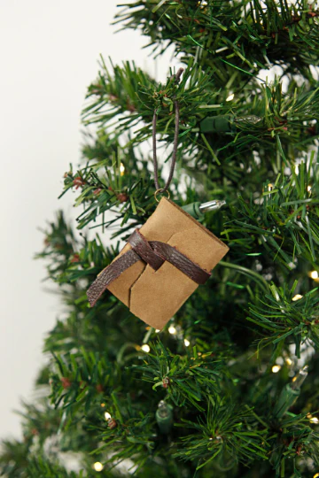 Mini Leather Journal Christmas Tree Ornament: Bright White - Image 4