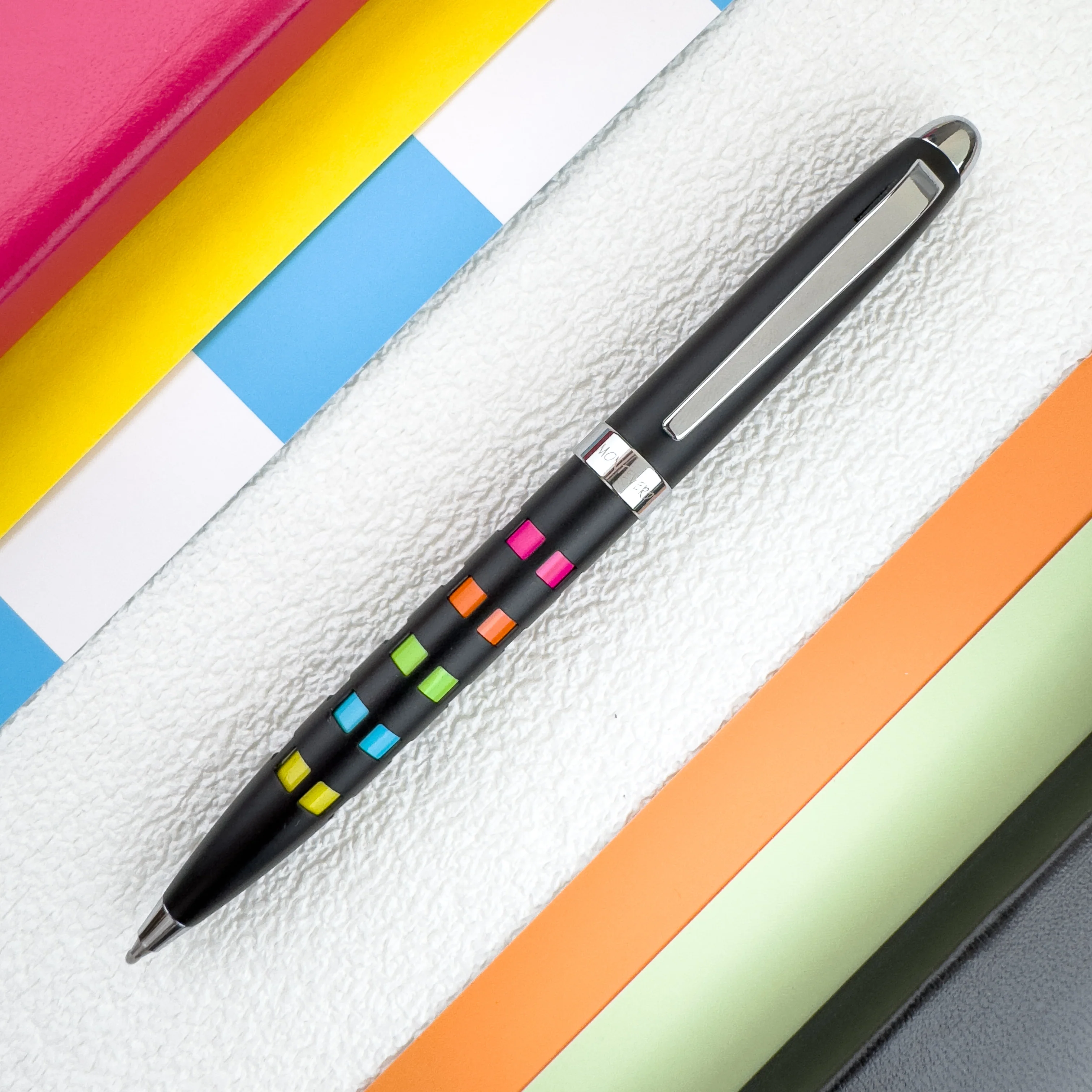Monteverde llusia Gel Pen - Square Shapes Black Matte with Chrome Trim