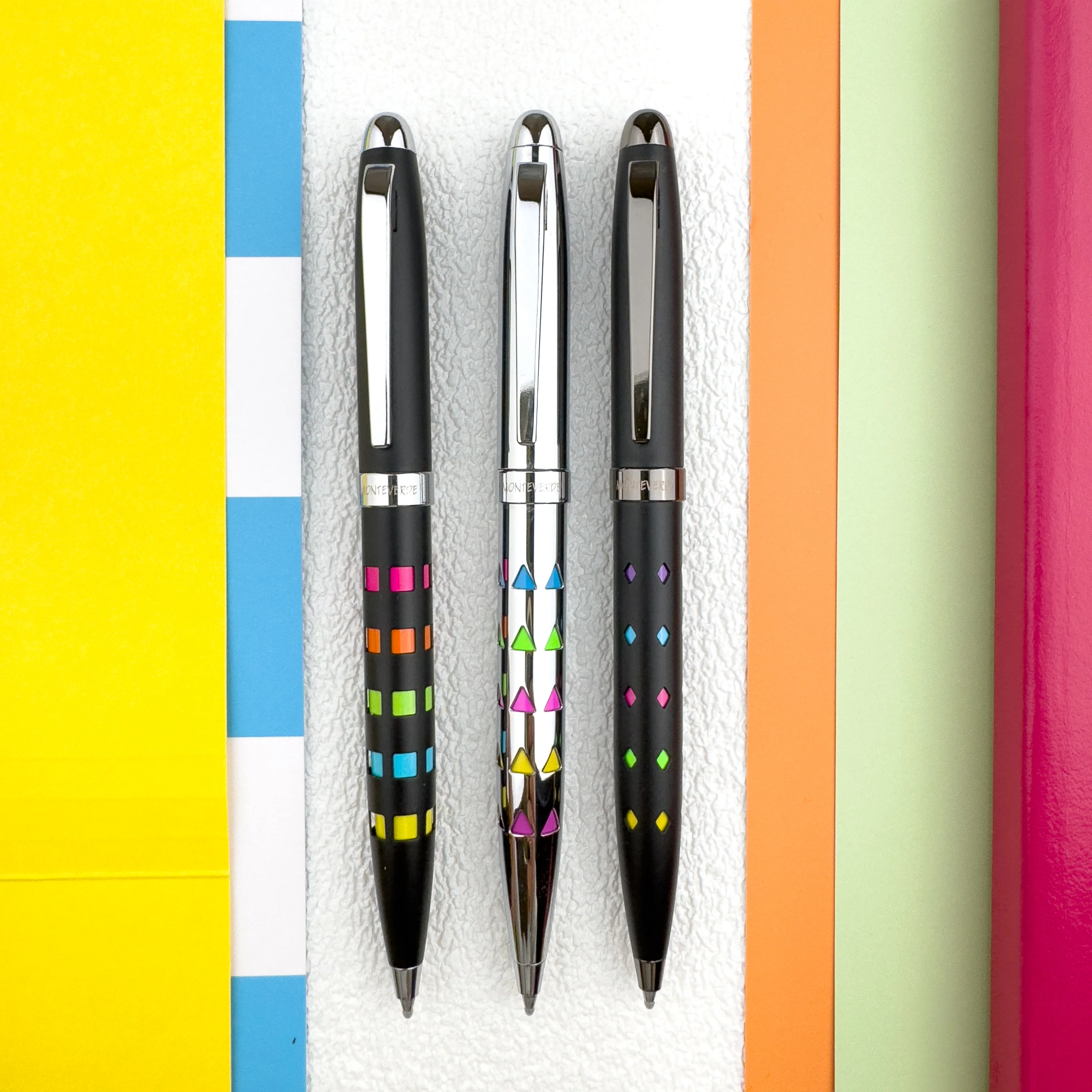 Monteverde llusia Gel Pen - Square Shapes Black Matte with Chrome Trim - Image 8