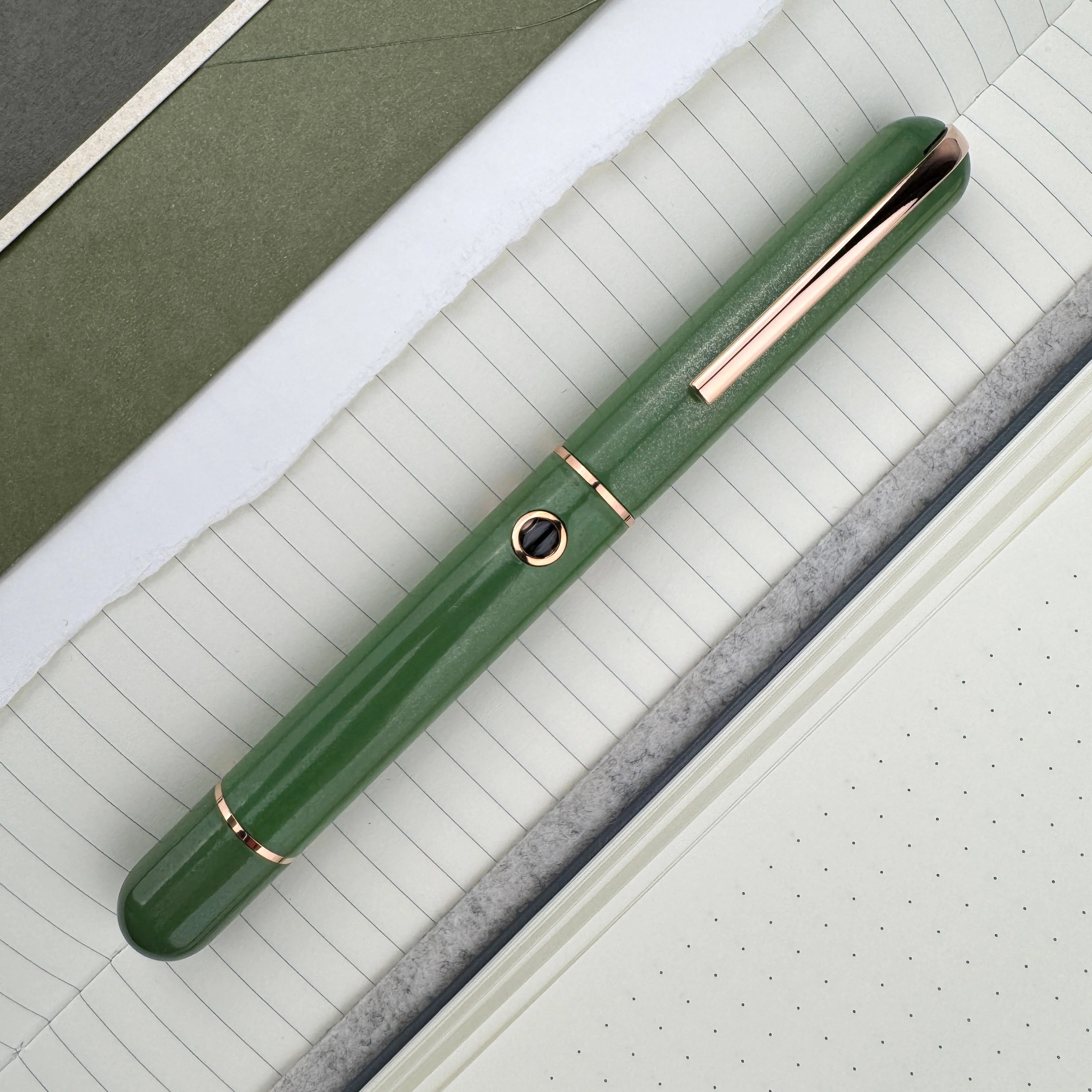 Nahvalur 365 Anniversary Roiro Fountain Pen - Jade - Image 2