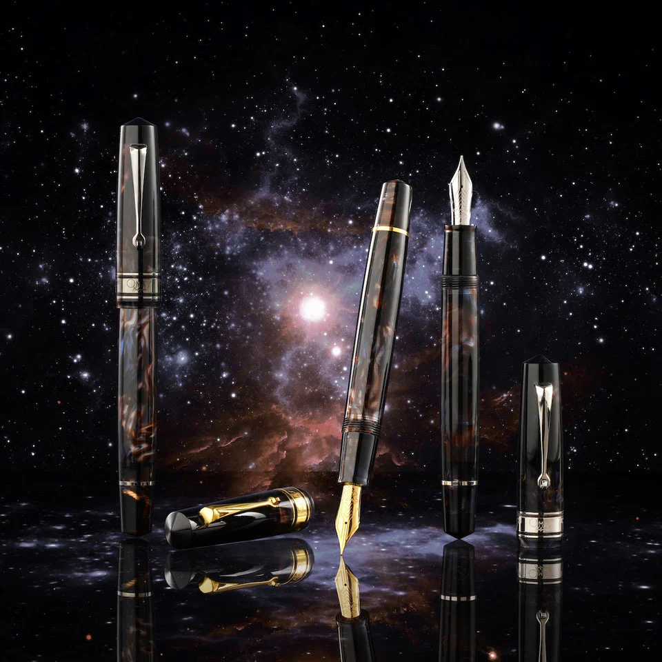 Omas Bologna Galassia Fountain Pen - Gold Trim - Image 4