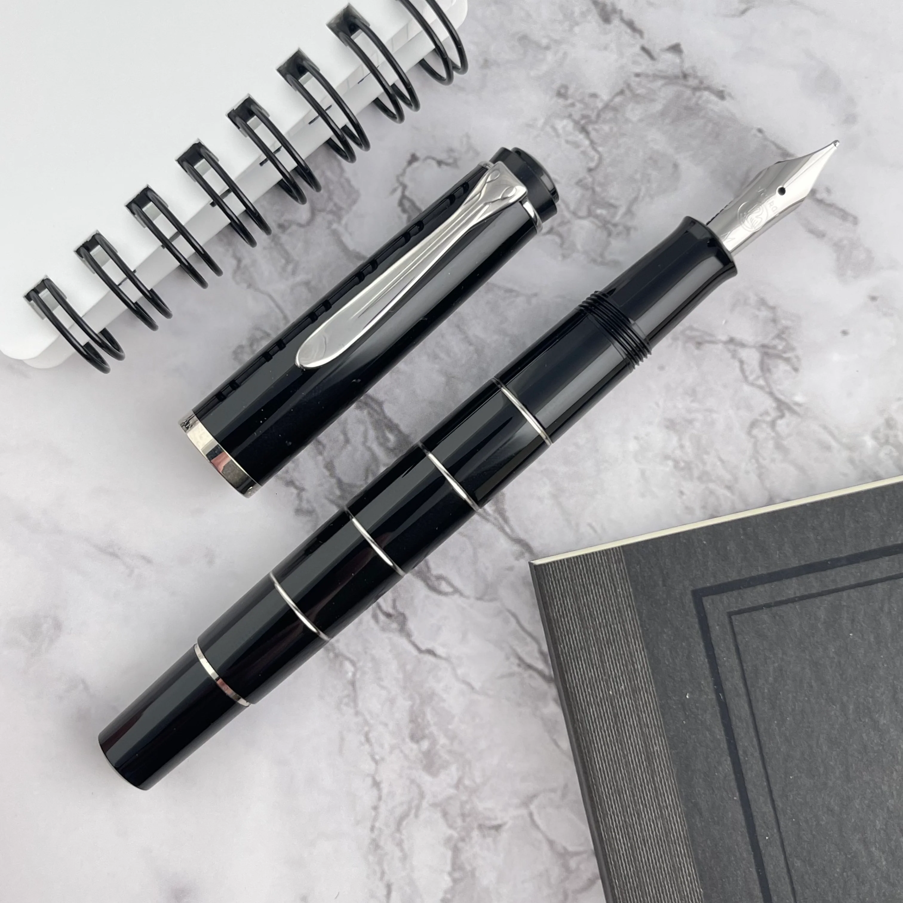 Pelikan Classic M215 Fountain Pen - Black w/ Silver Rings - Image 2
