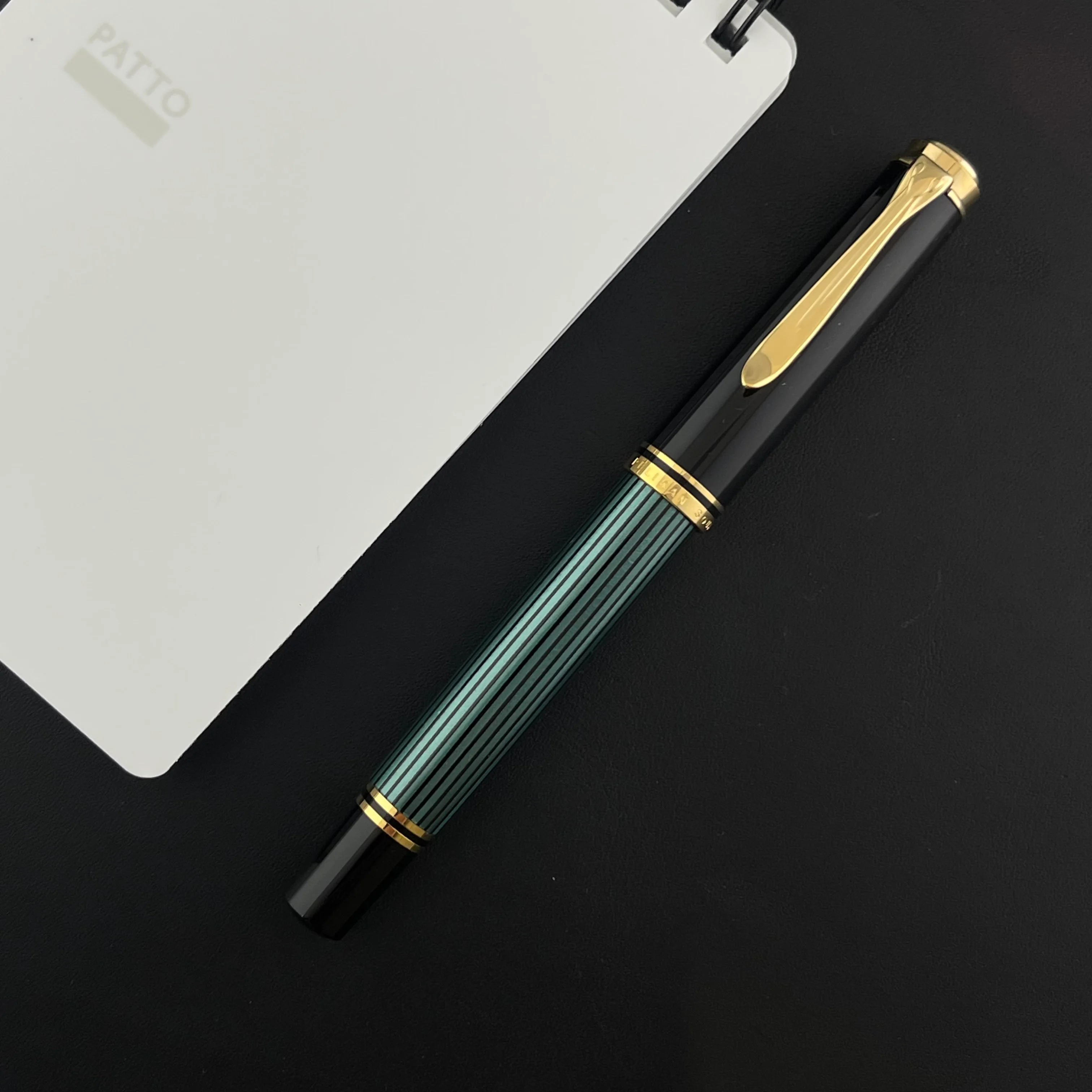Pelikan Souveran M400 Fountain pen - Black-Green - Image 2