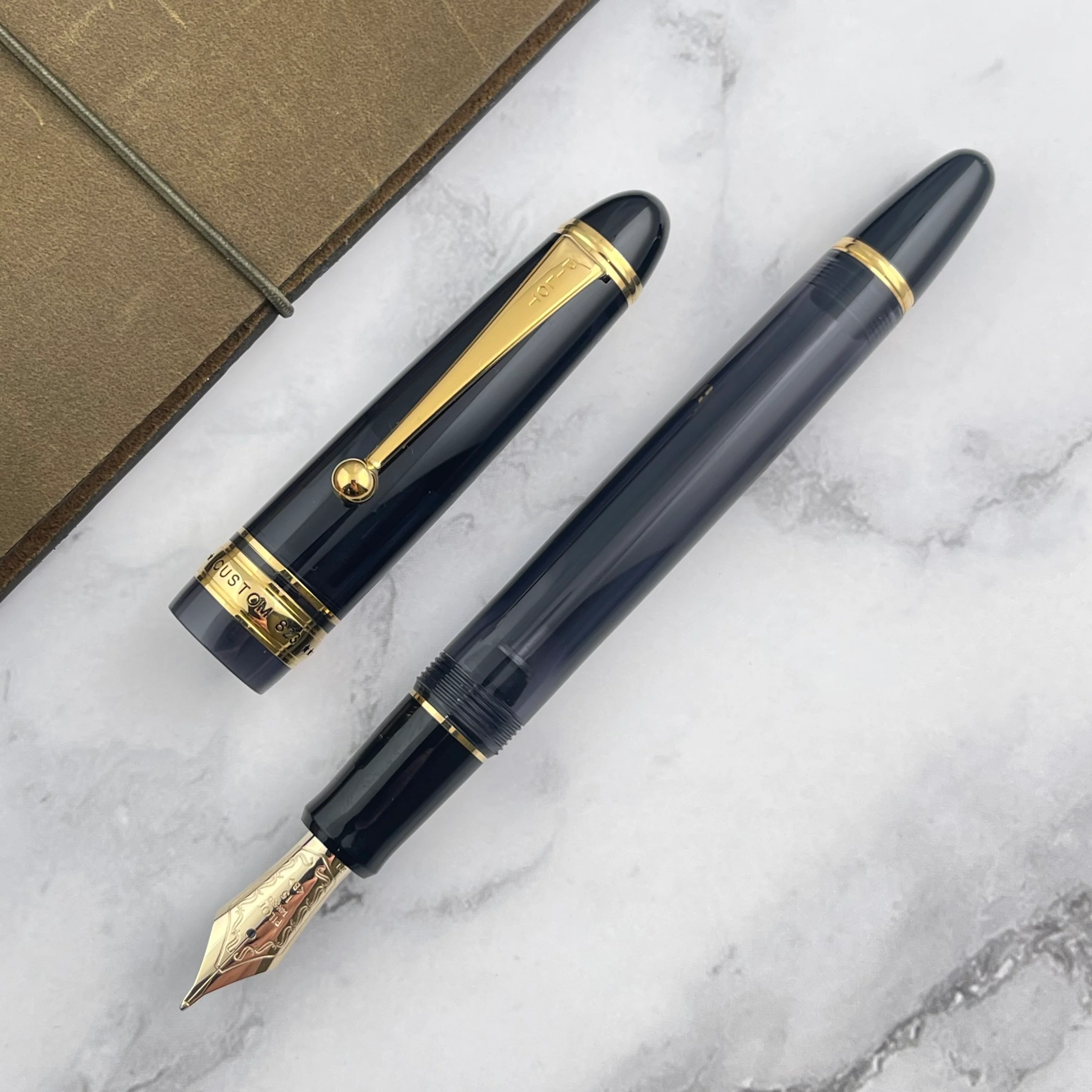 Pilot Custom 823 Fountain Pen - Smoke - Image 2