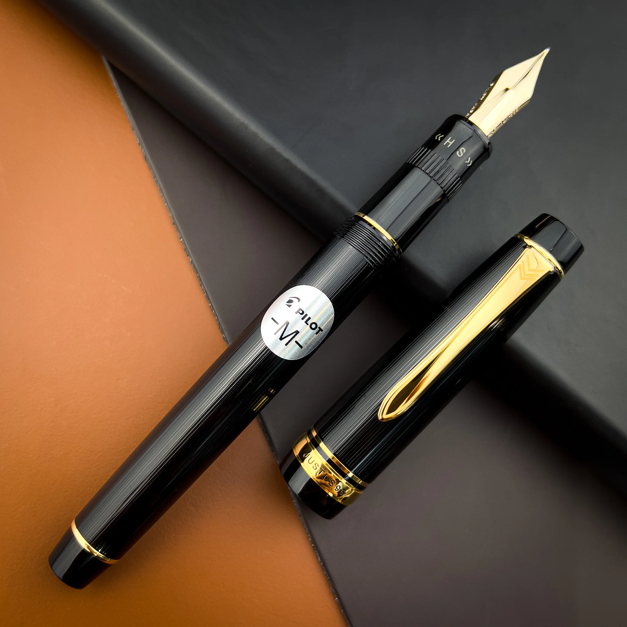 Pilot Justus 95 Fountain Pen - Black w/ Gold - Image 3