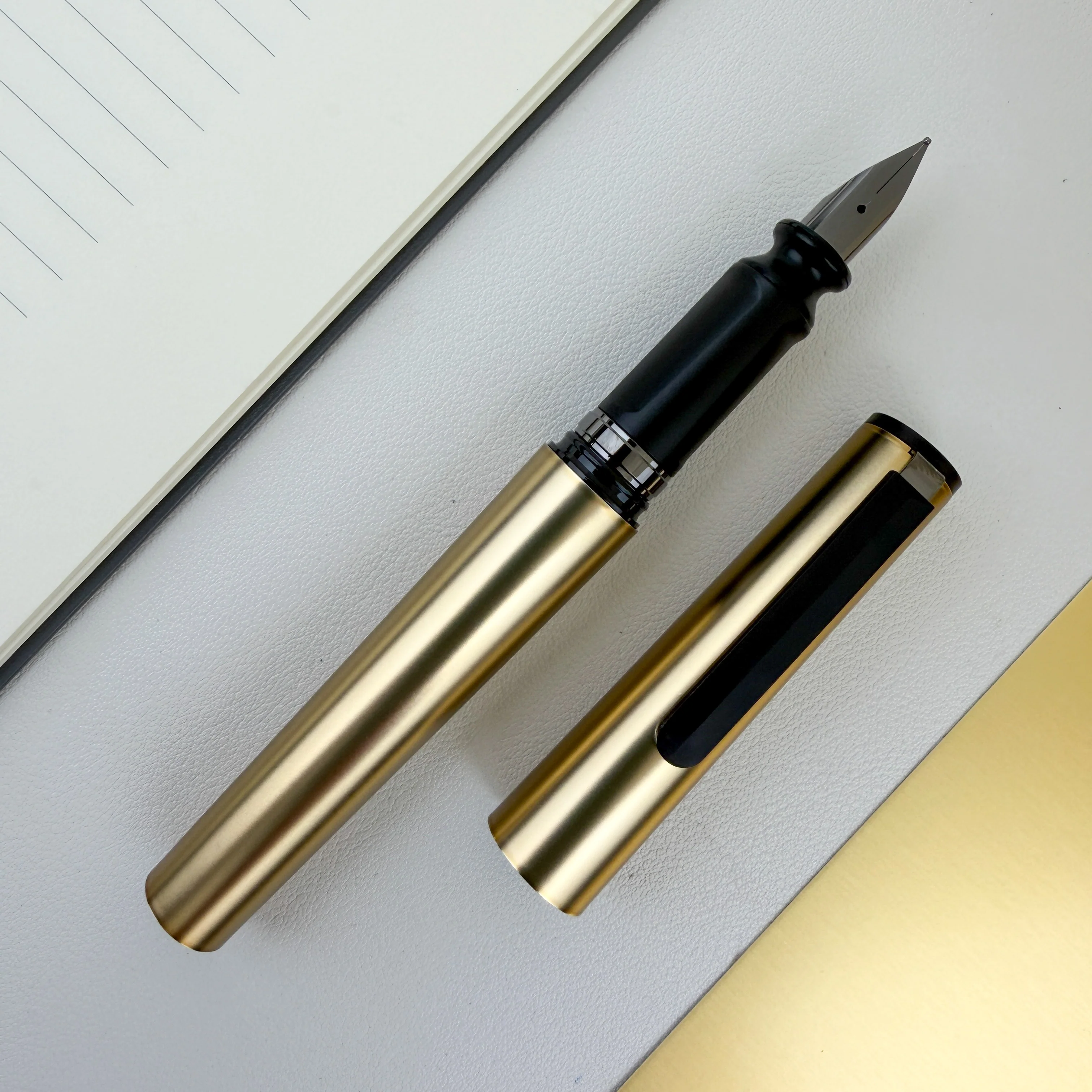 Sailor Tuzu Adjust Forge Fountain Pen - Gold - Image 2