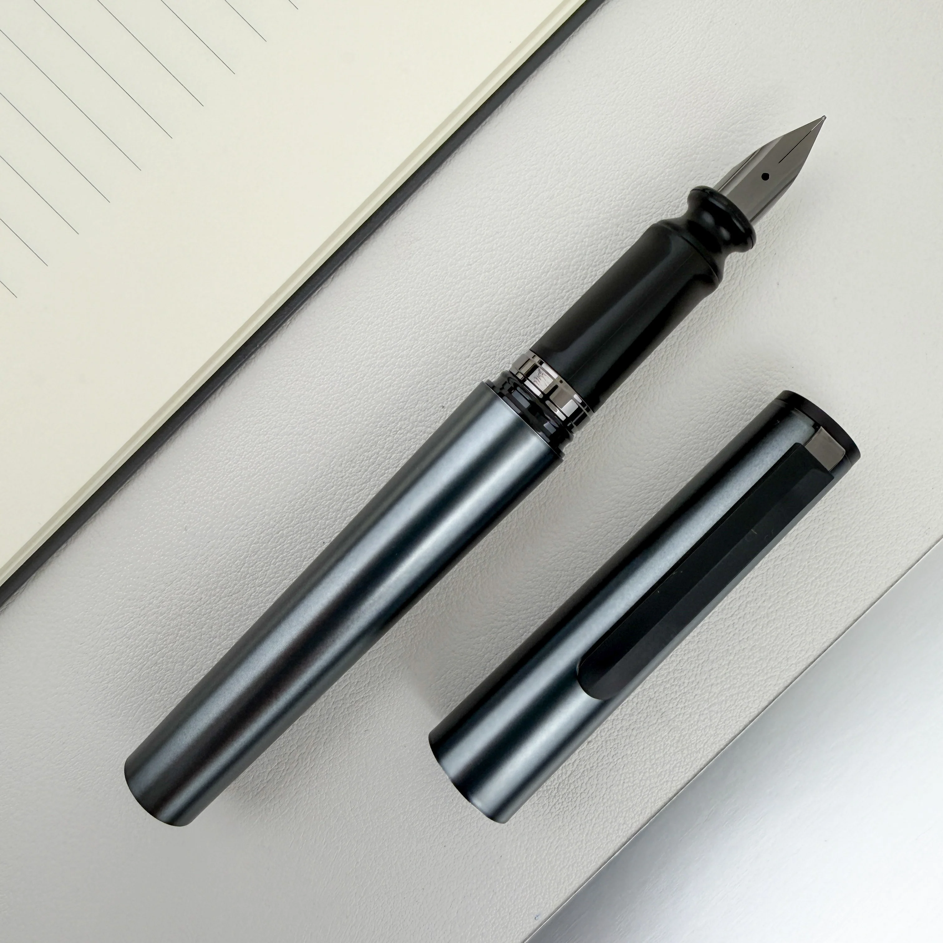 Sailor Tuzu Adjust Forge Fountain Pen - Gunmetal - Image 2