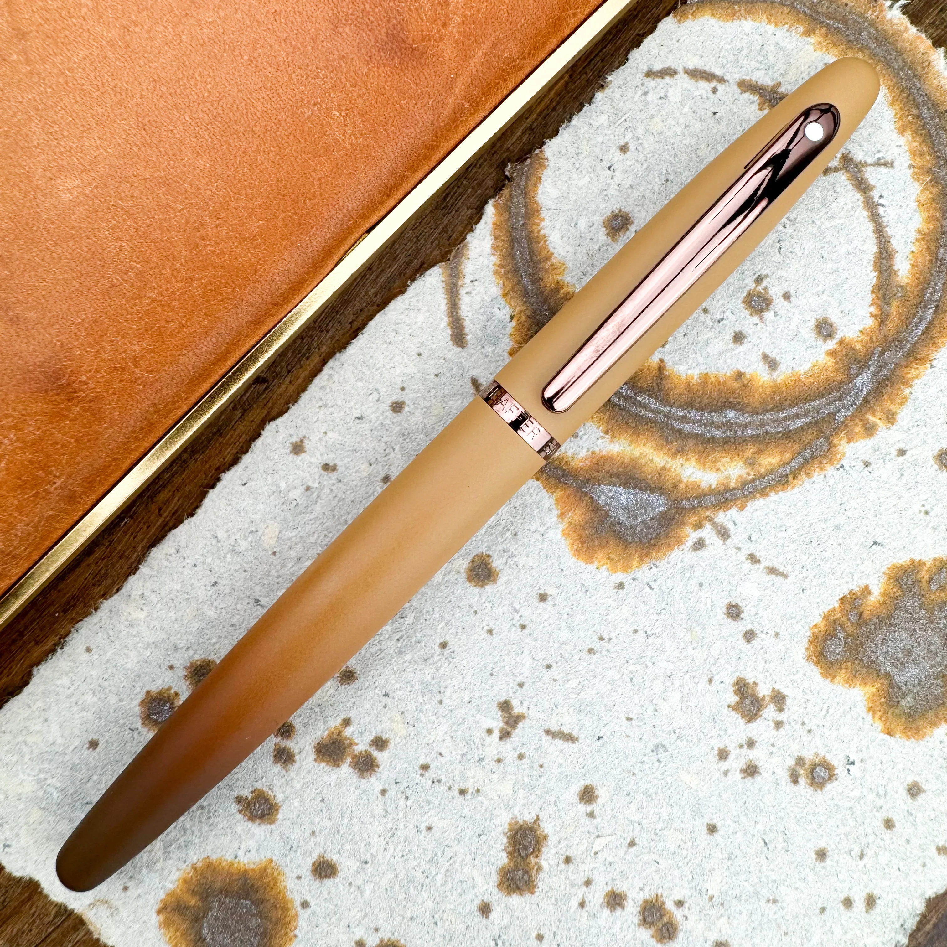 Sheaffer VFM Fountain Pen Pen - Coffee (Special Edition) - Image 2
