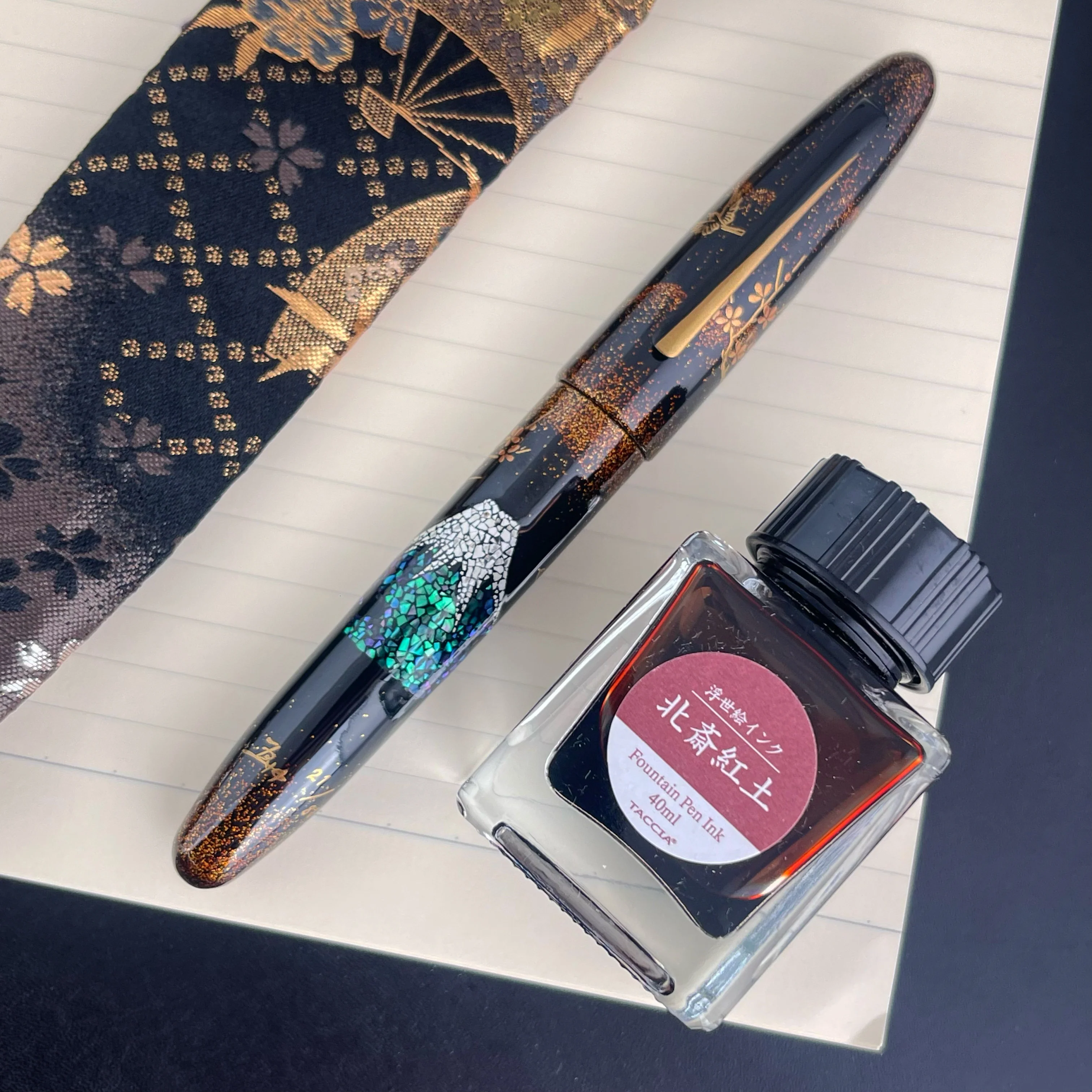 Taccia Empress Fountain Pen - Fujiyama (Limited Edition) - Image 4