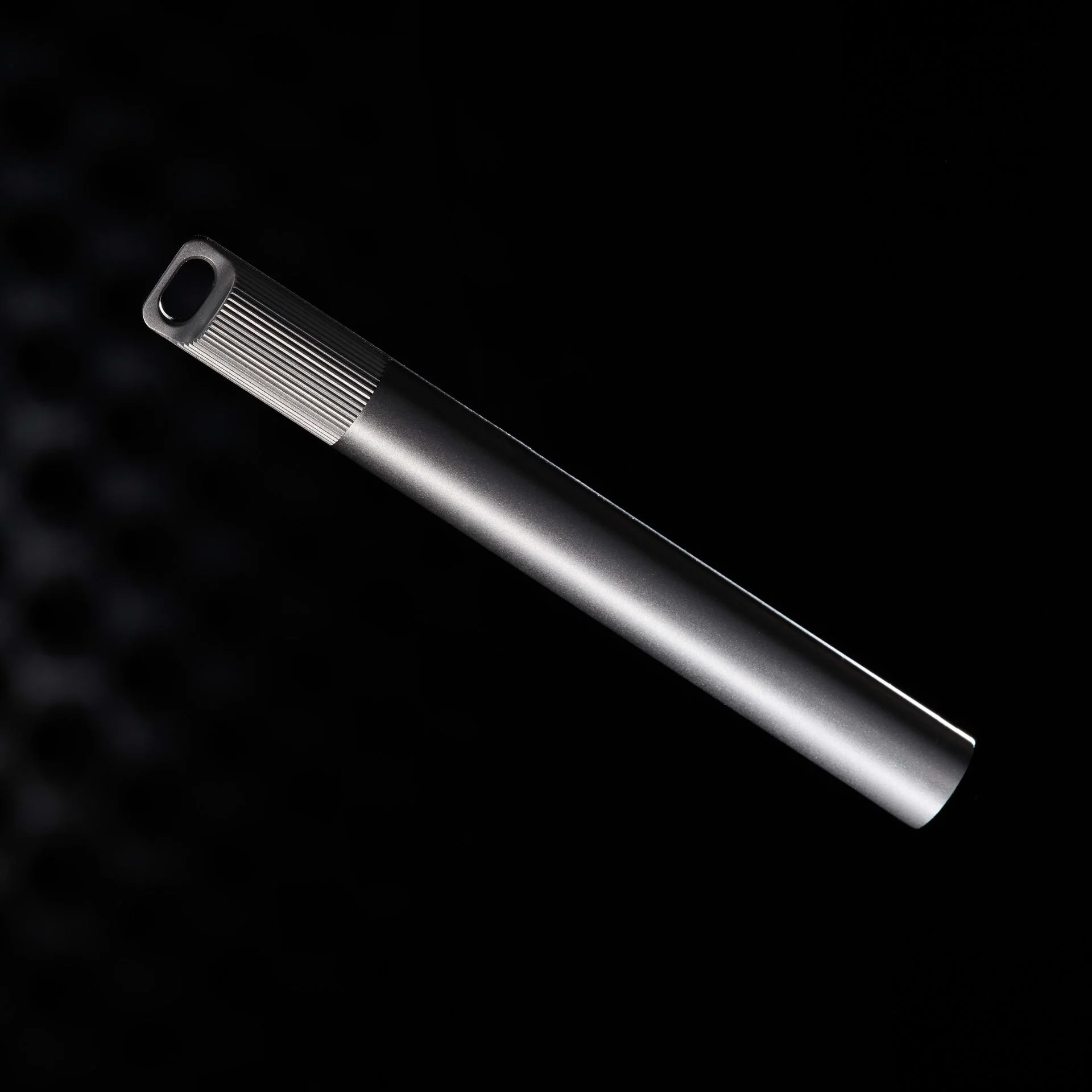 Tom's Studio Lumos Pro - Titanium - Image 7