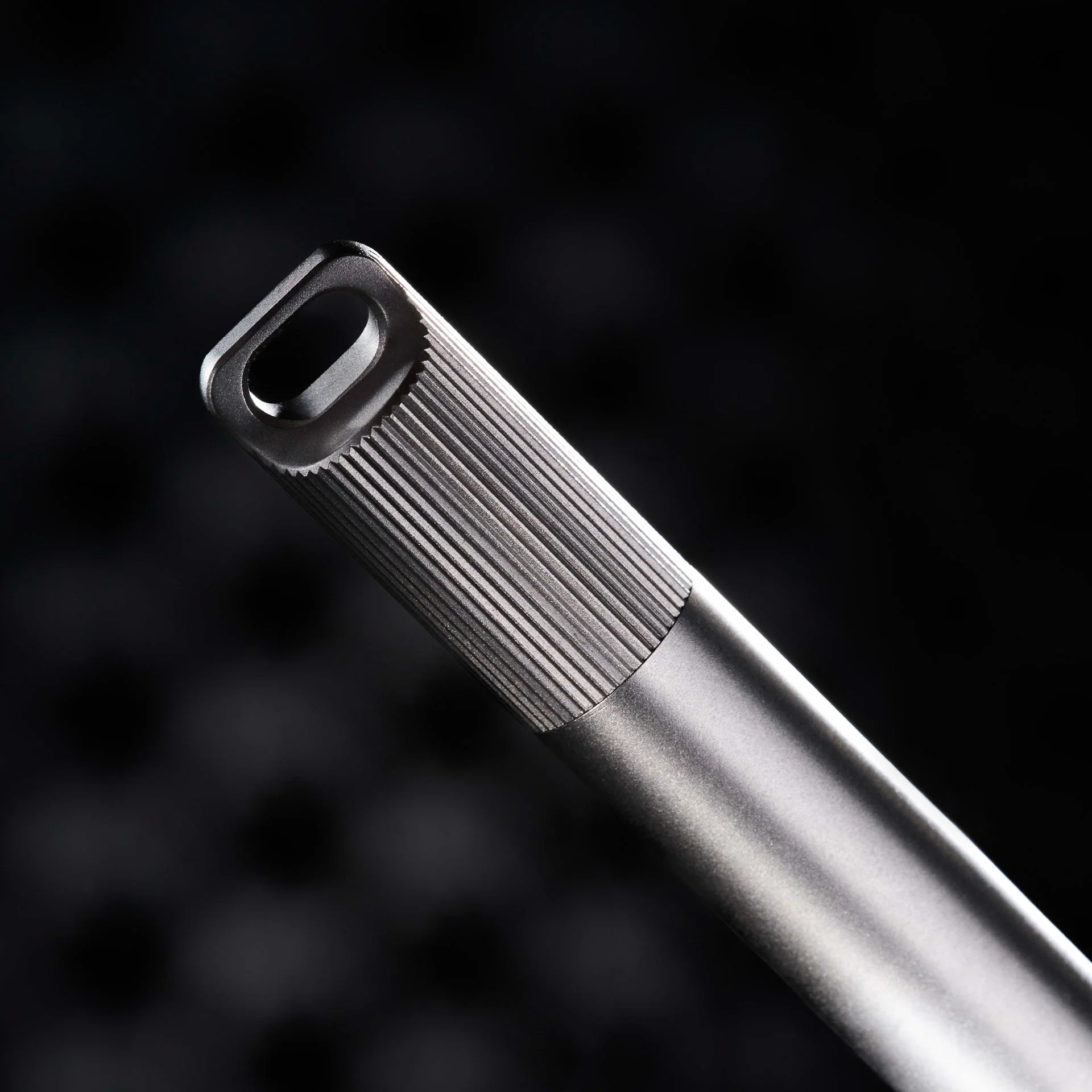 Tom's Studio Lumos Pro - Titanium - Image 8