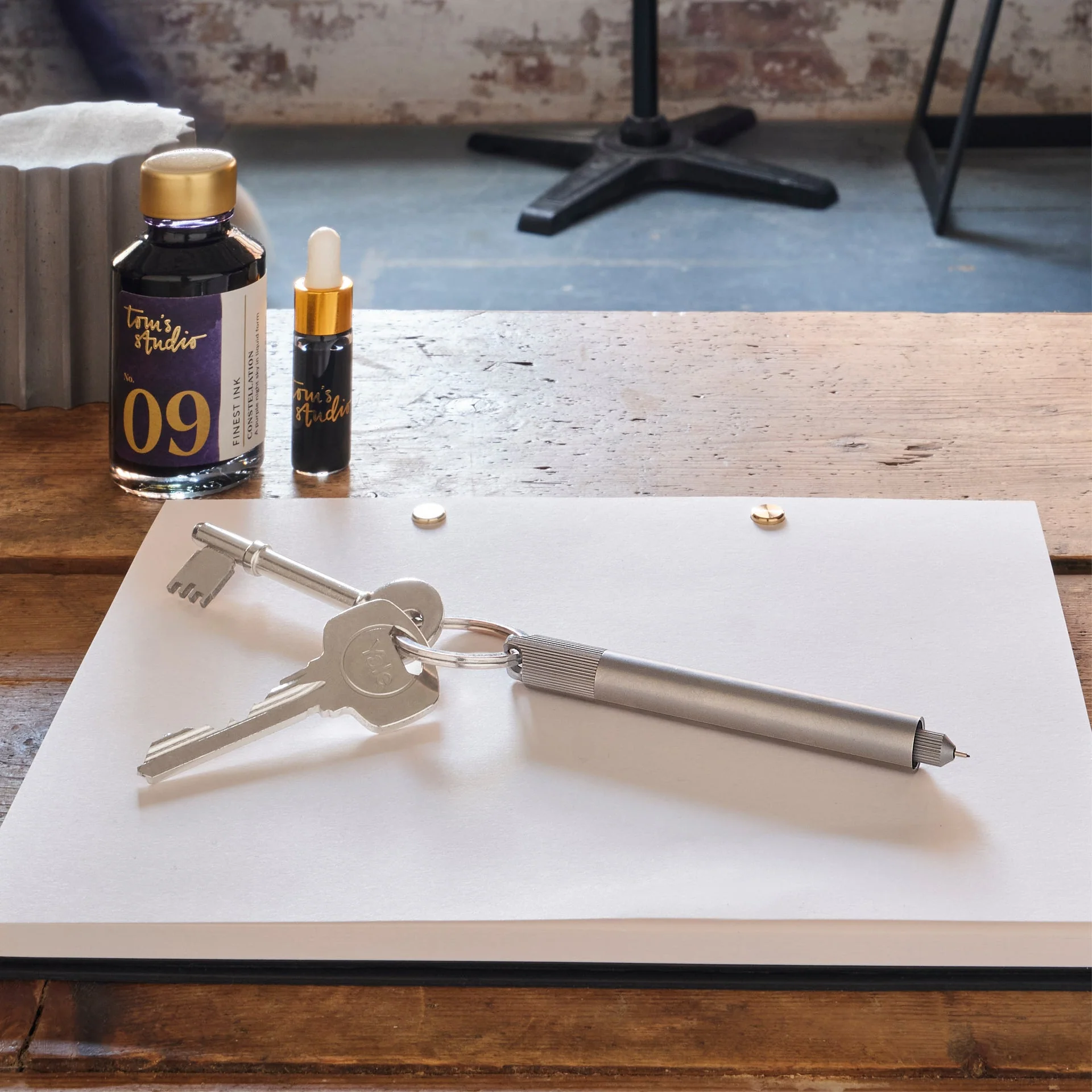Tom's Studio Lumos Pro - Titanium - Image 9
