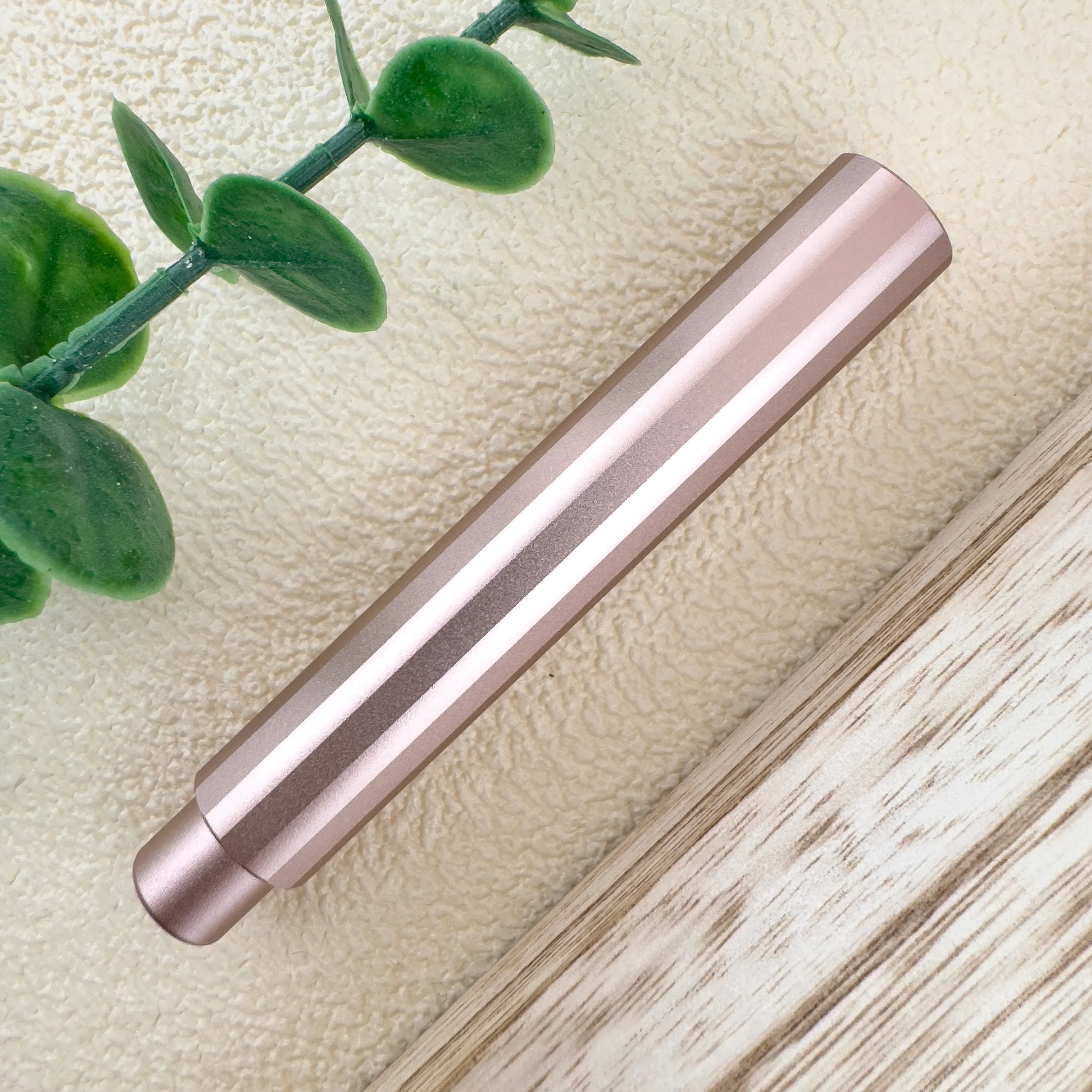 Tom's Studio The Studio Pocket Fountain Pen - Blush - Image 3