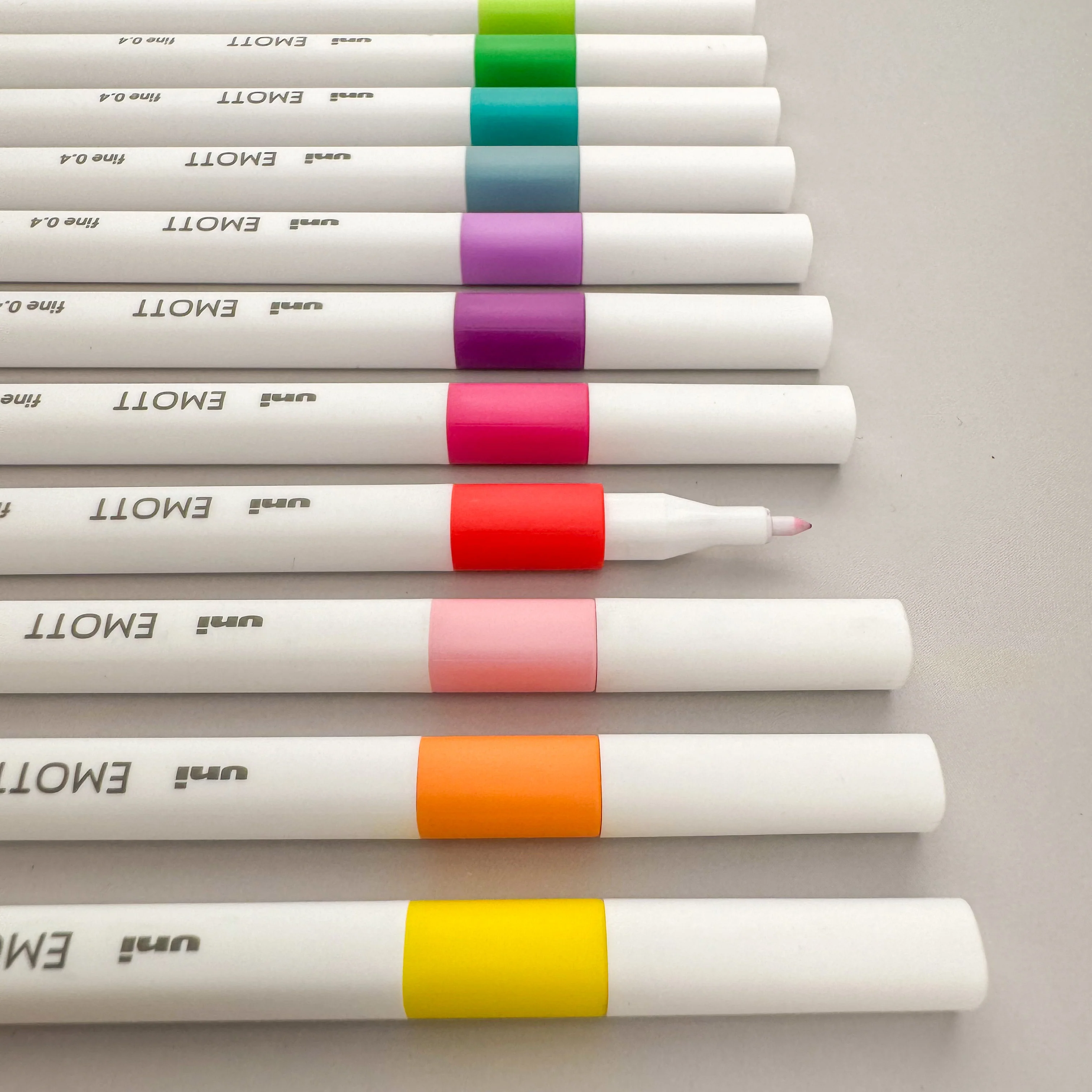 Uni-ball Emott Fine Line Marker Pen - Image 4