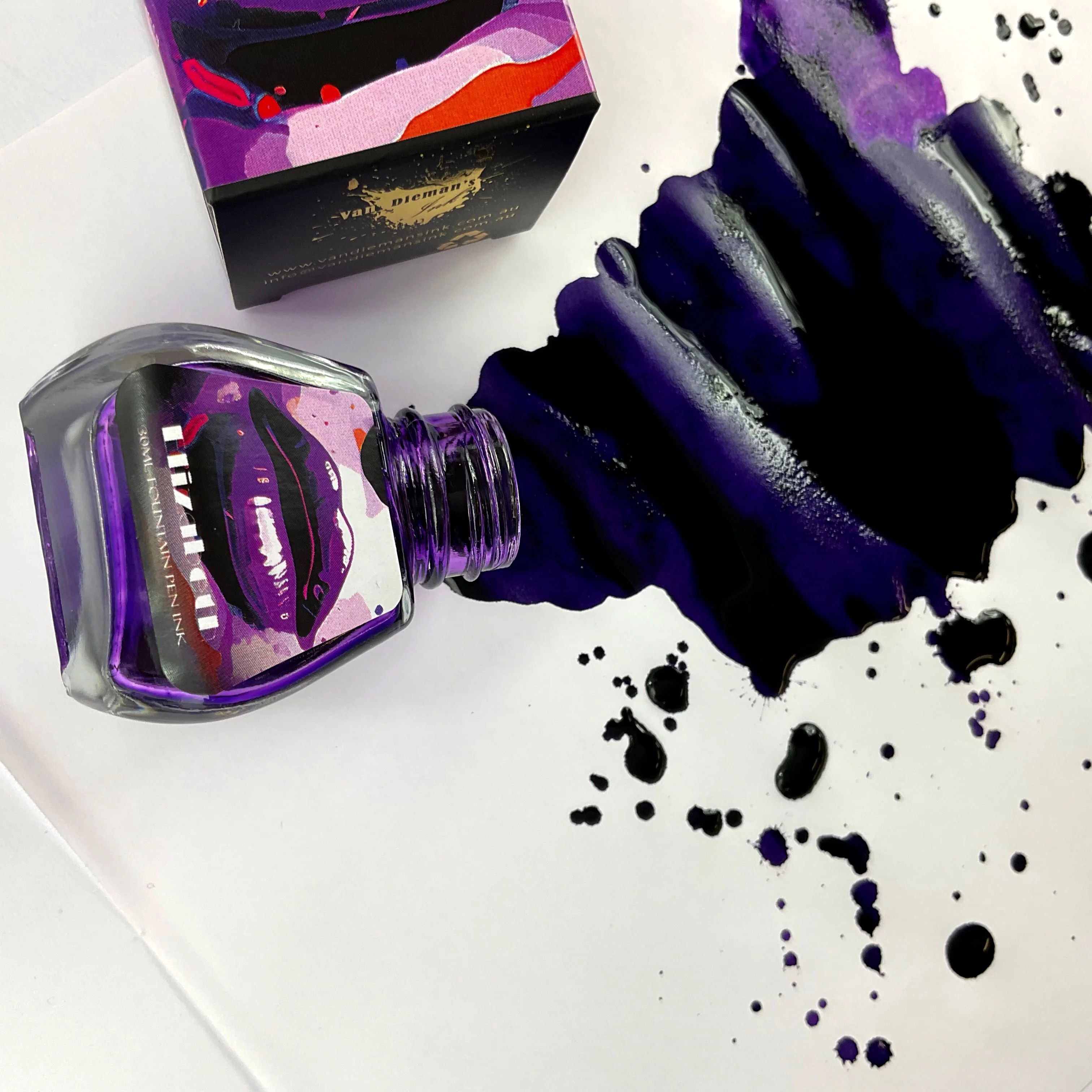 Van Dieman's Ink - Elizabeth 30ml Bottled Ink - Image 3