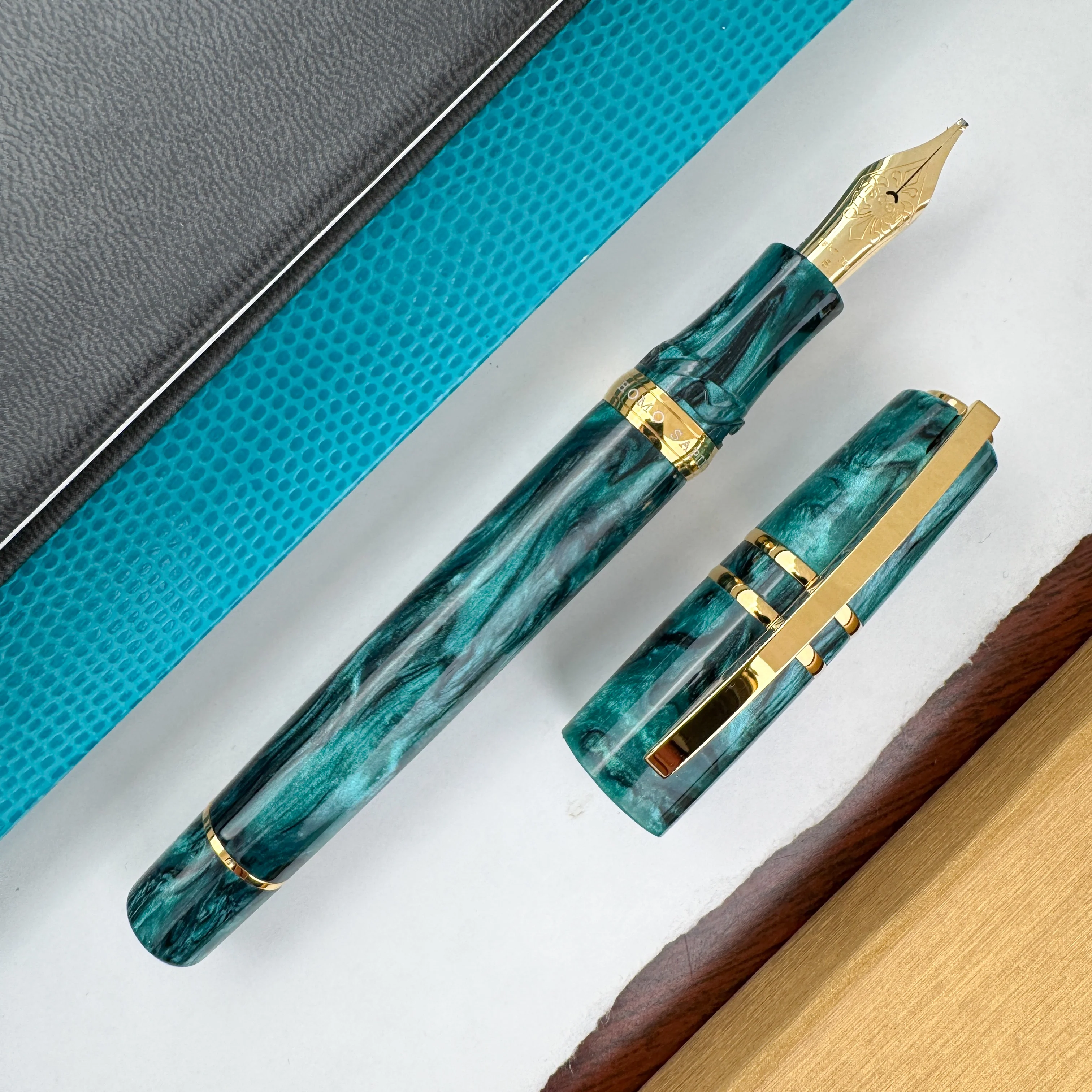 Visconti Homo Sapiens Fountain Pen - Dark Emerald (Limited Edition)