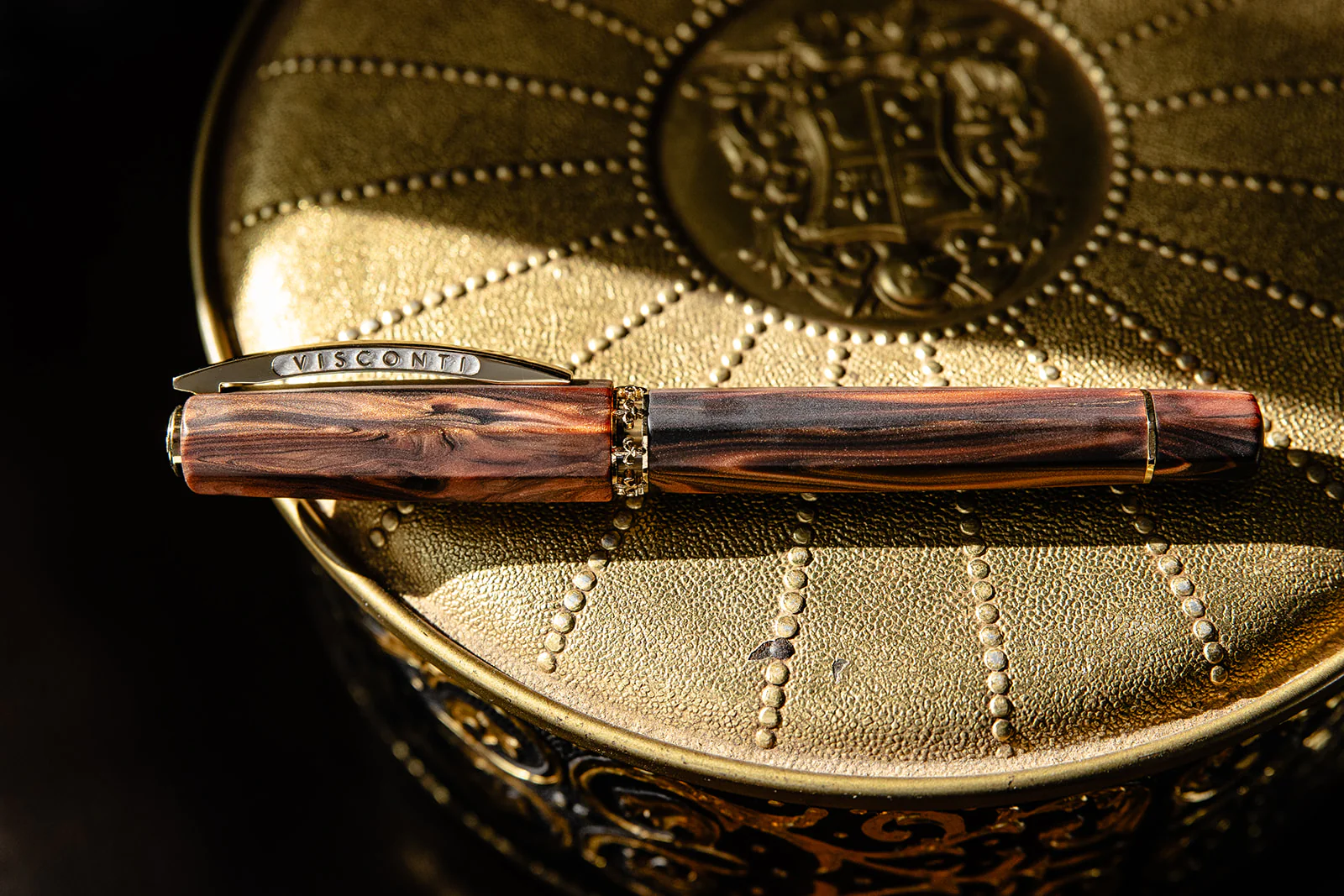 Visconti Medici Fountain Pen - Briarwood w/ Gold Trim - Image 4