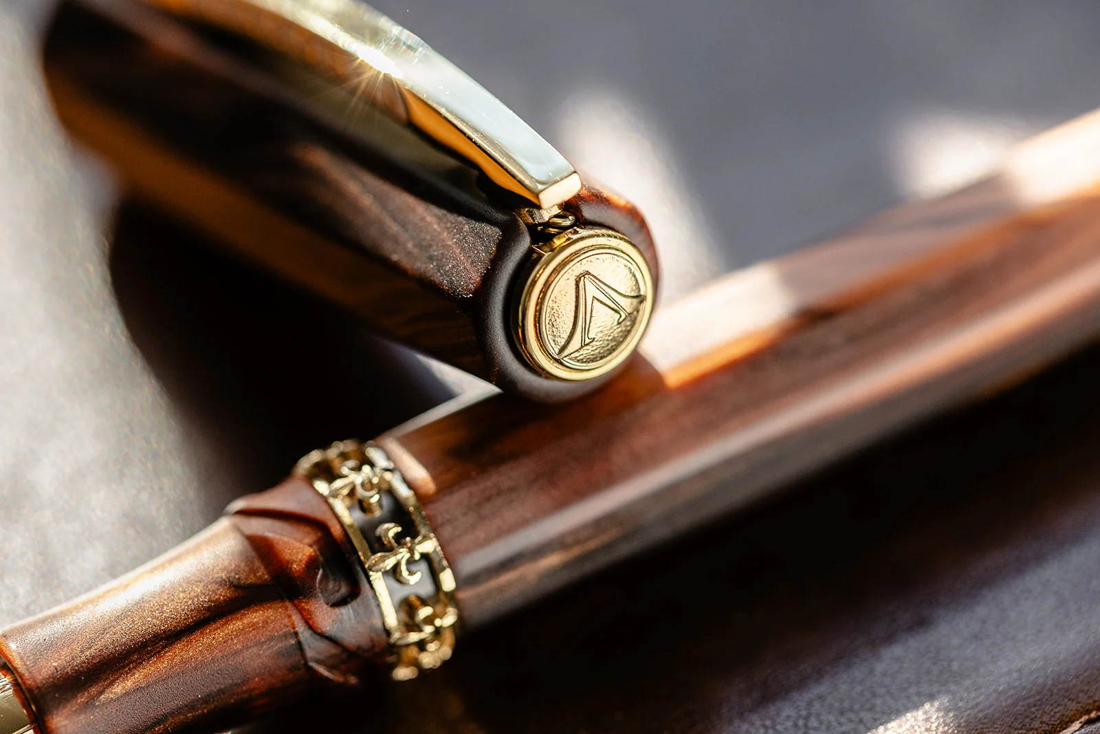 Visconti Medici Fountain Pen - Briarwood w/ Gold Trim - Image 7