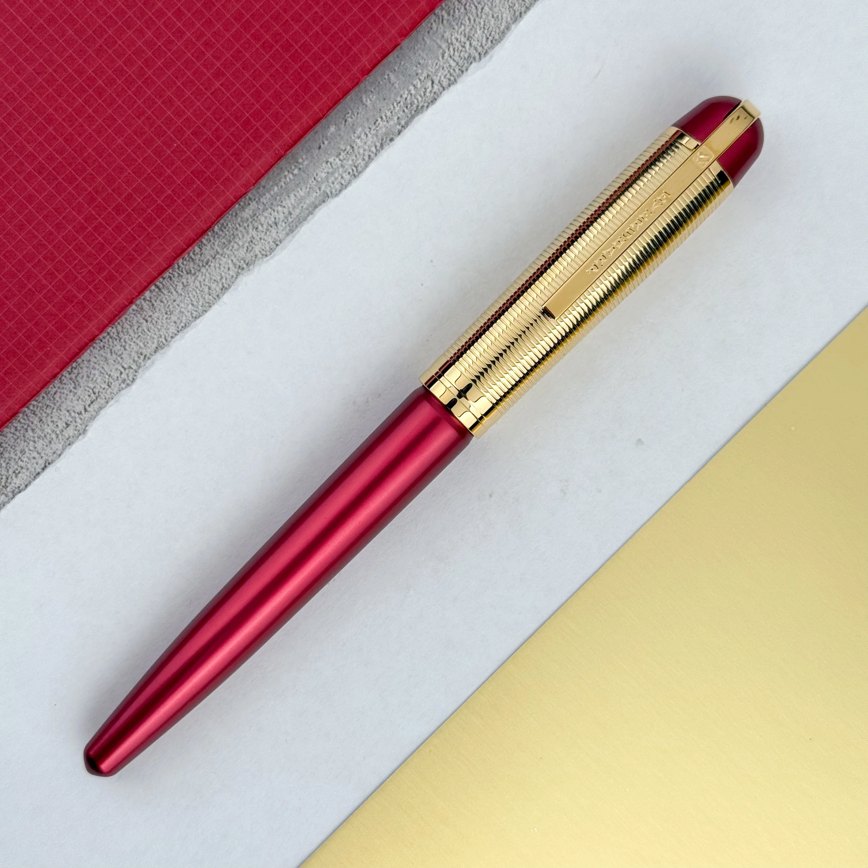 Wahl Eversharp Skyline Fountain Pen - Red w/Gold Trim - Image 2